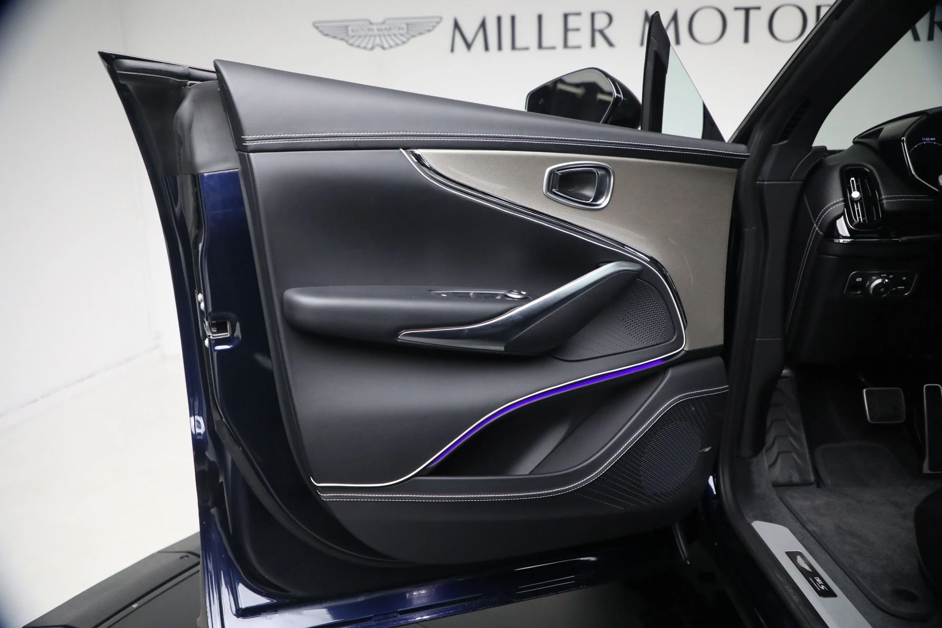 mph028_1204241378_New_2026_Aston_Martin_DBX_S_1767984157_efda5c81d7