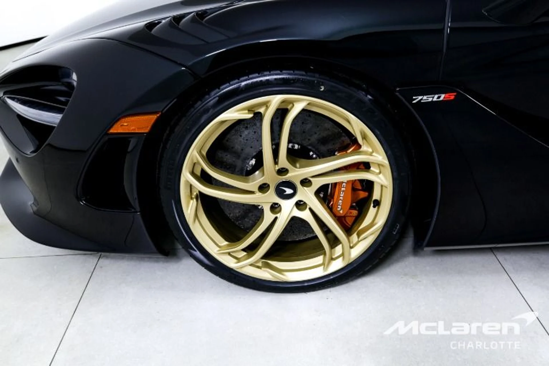mph028_1204318393_Used_2024_Mc_Laren_750_S_Spider_698cf01d1c