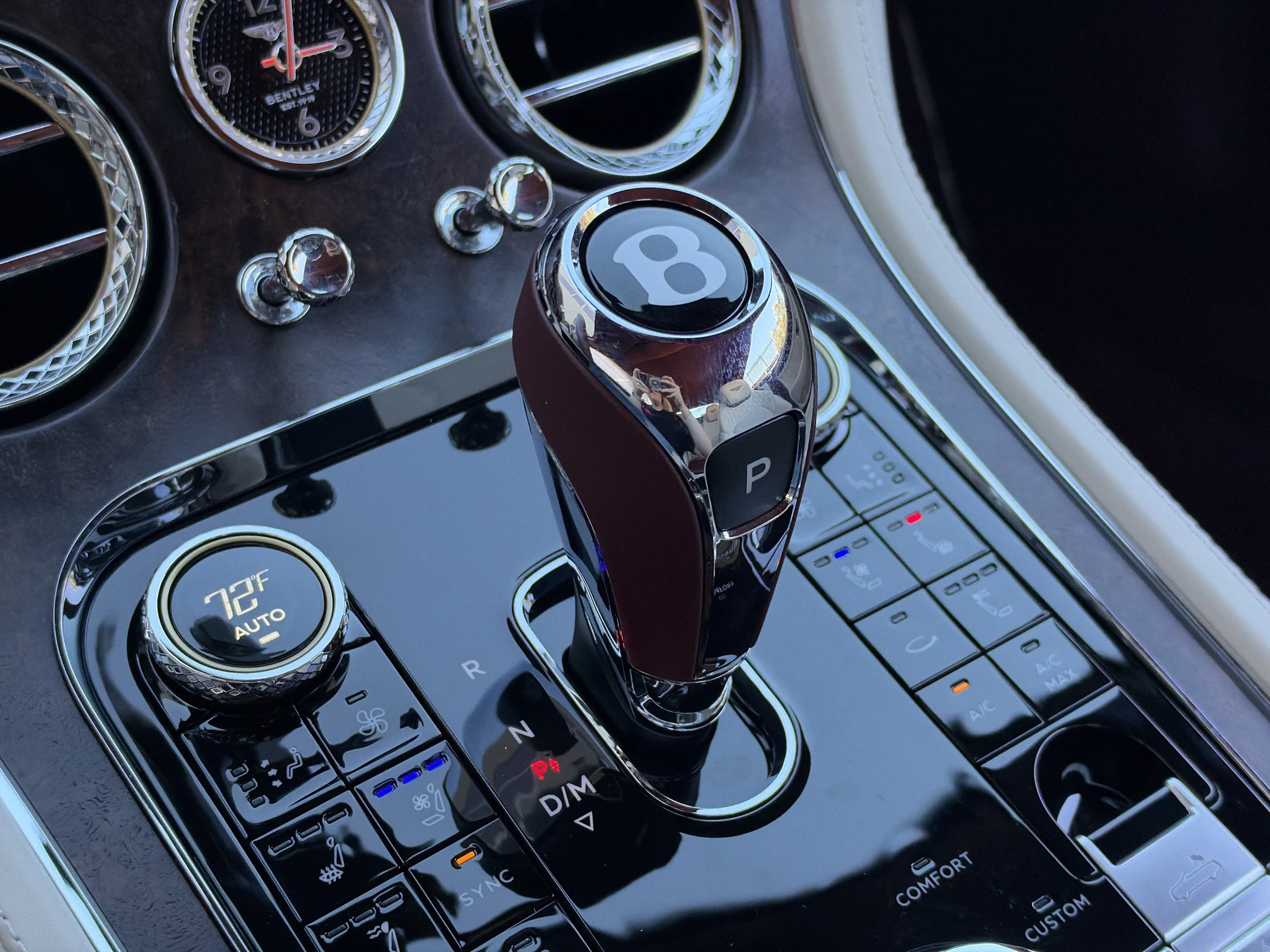 mph028_1207933240_faa3e020d76243c7af54349f51447201_750834443f