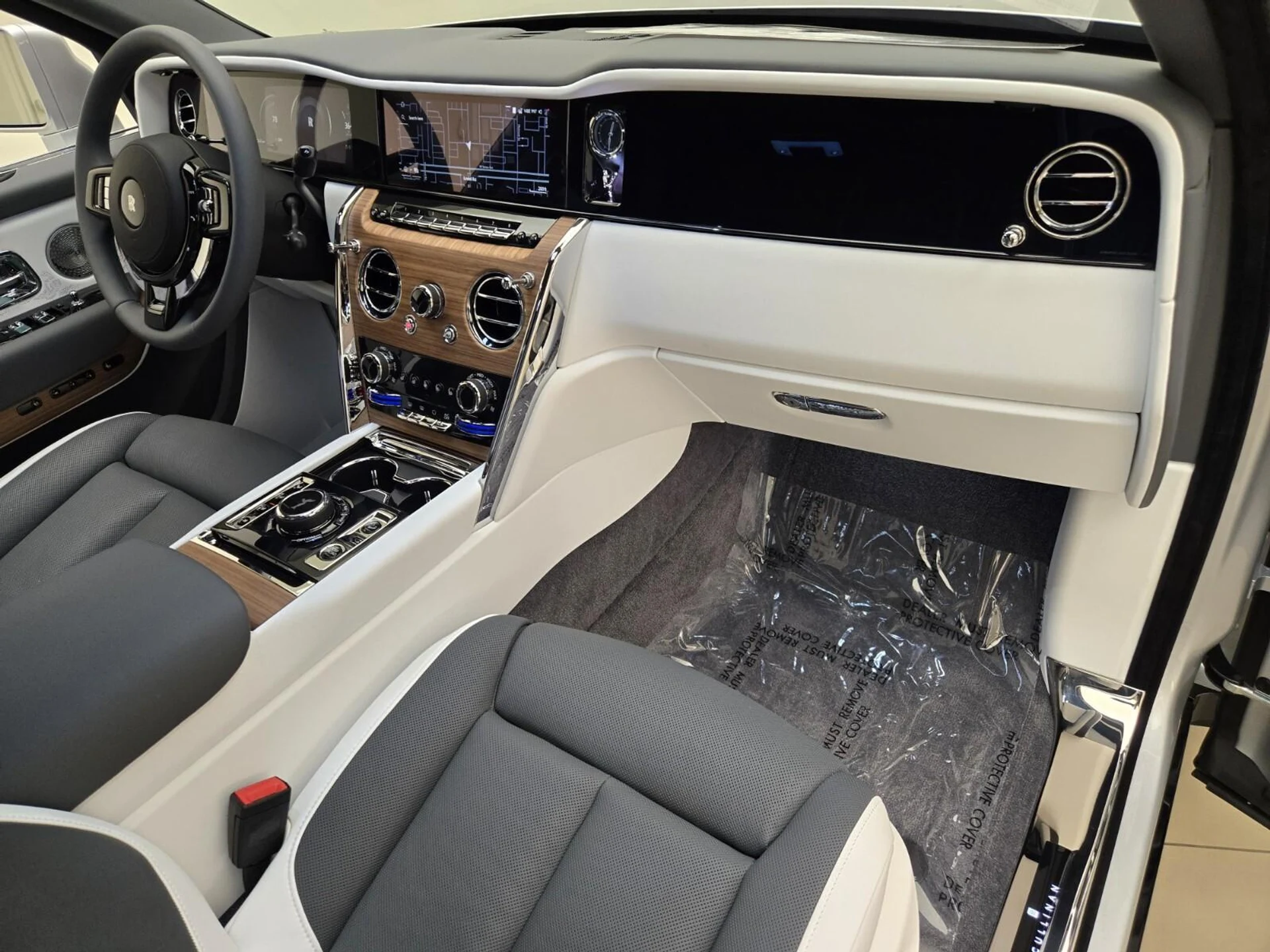 mph028_1209771159_New_2026_Rolls_Royce_Cullinan_1768889713_94ea06cc1d