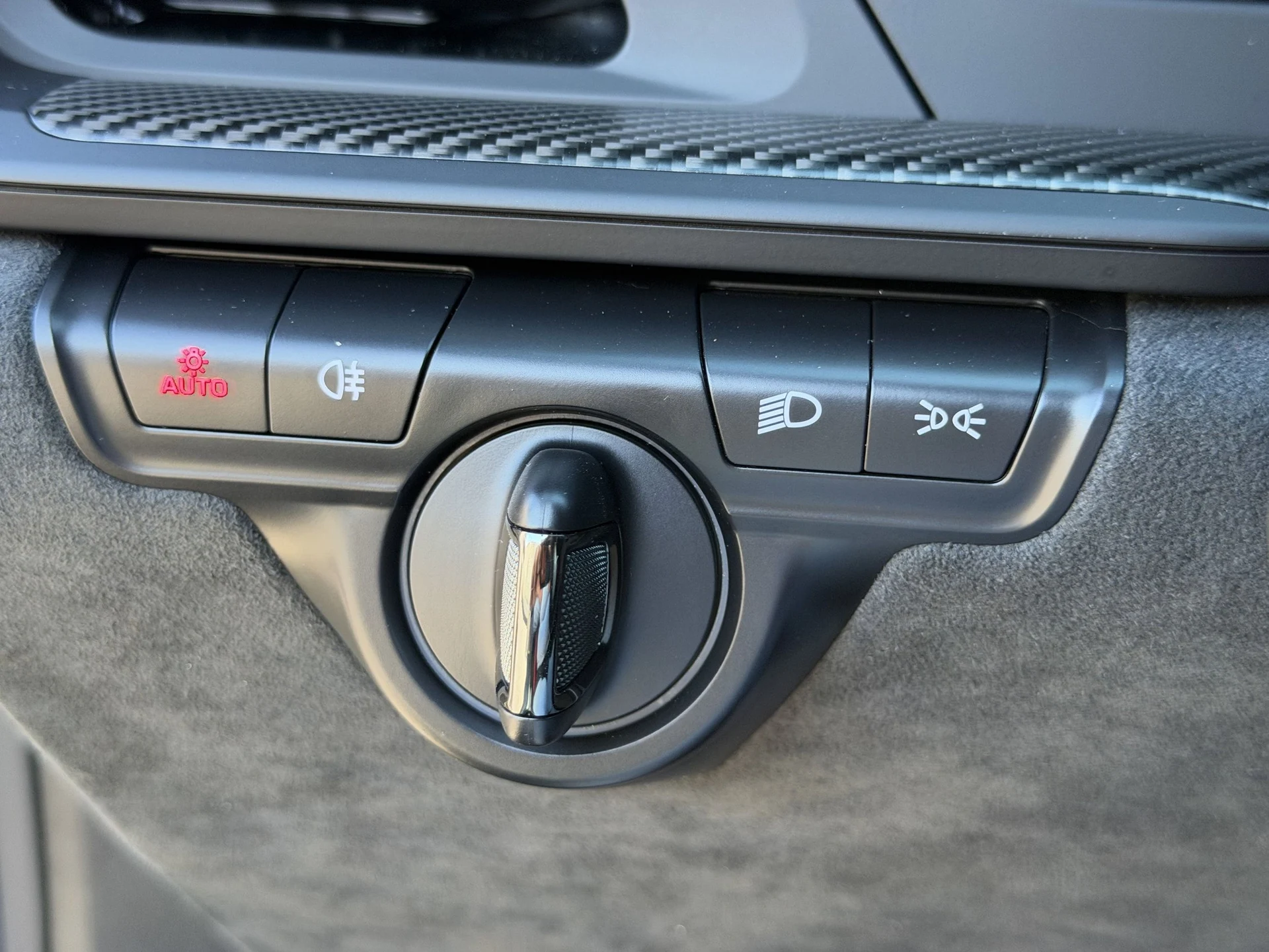 mph028_1215526389_5bdae7d40d691a8b3b0f325f4f005fb5x_4f3cf98a9b