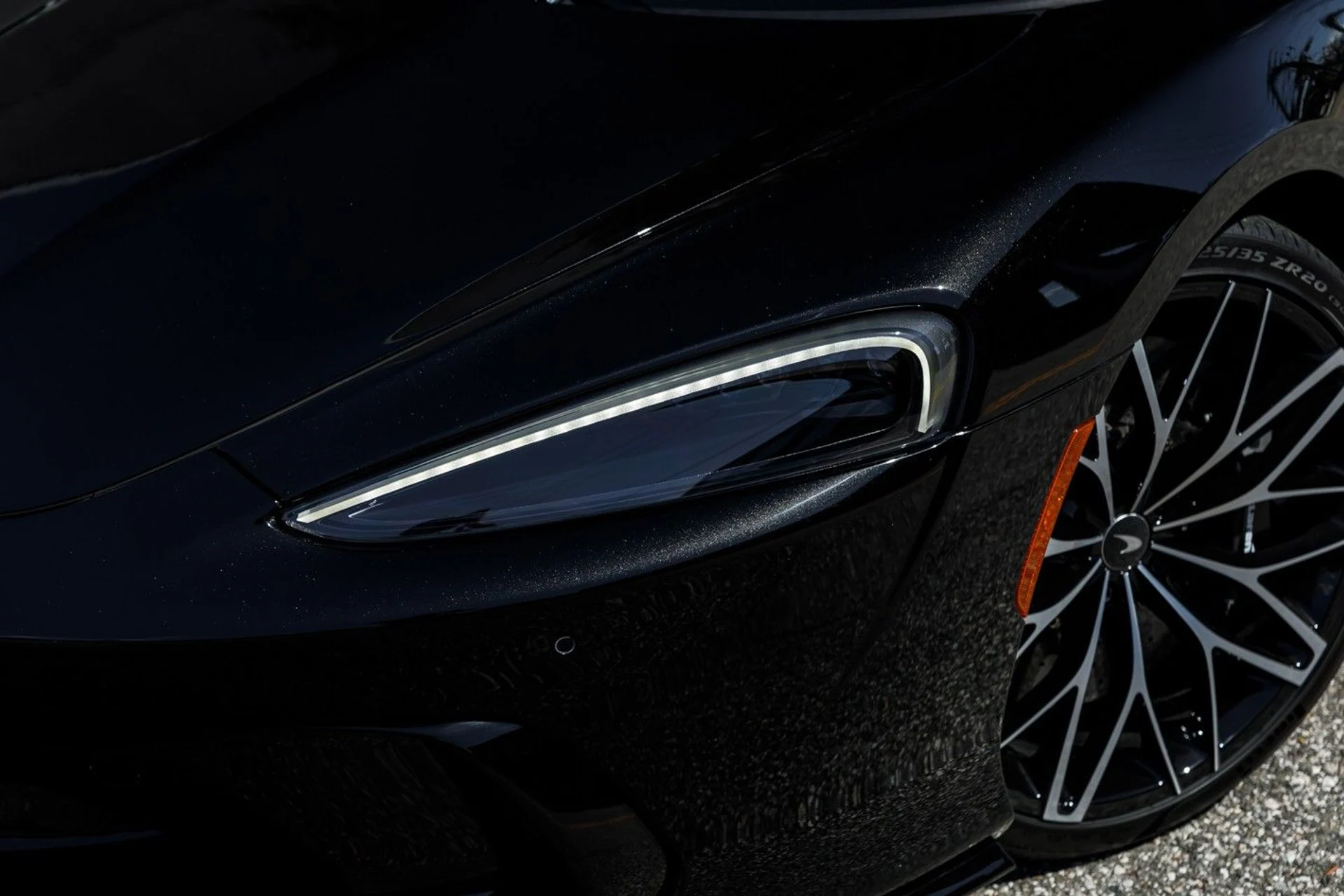 mph028_1217348225_470_p29_l_896e66b6b3