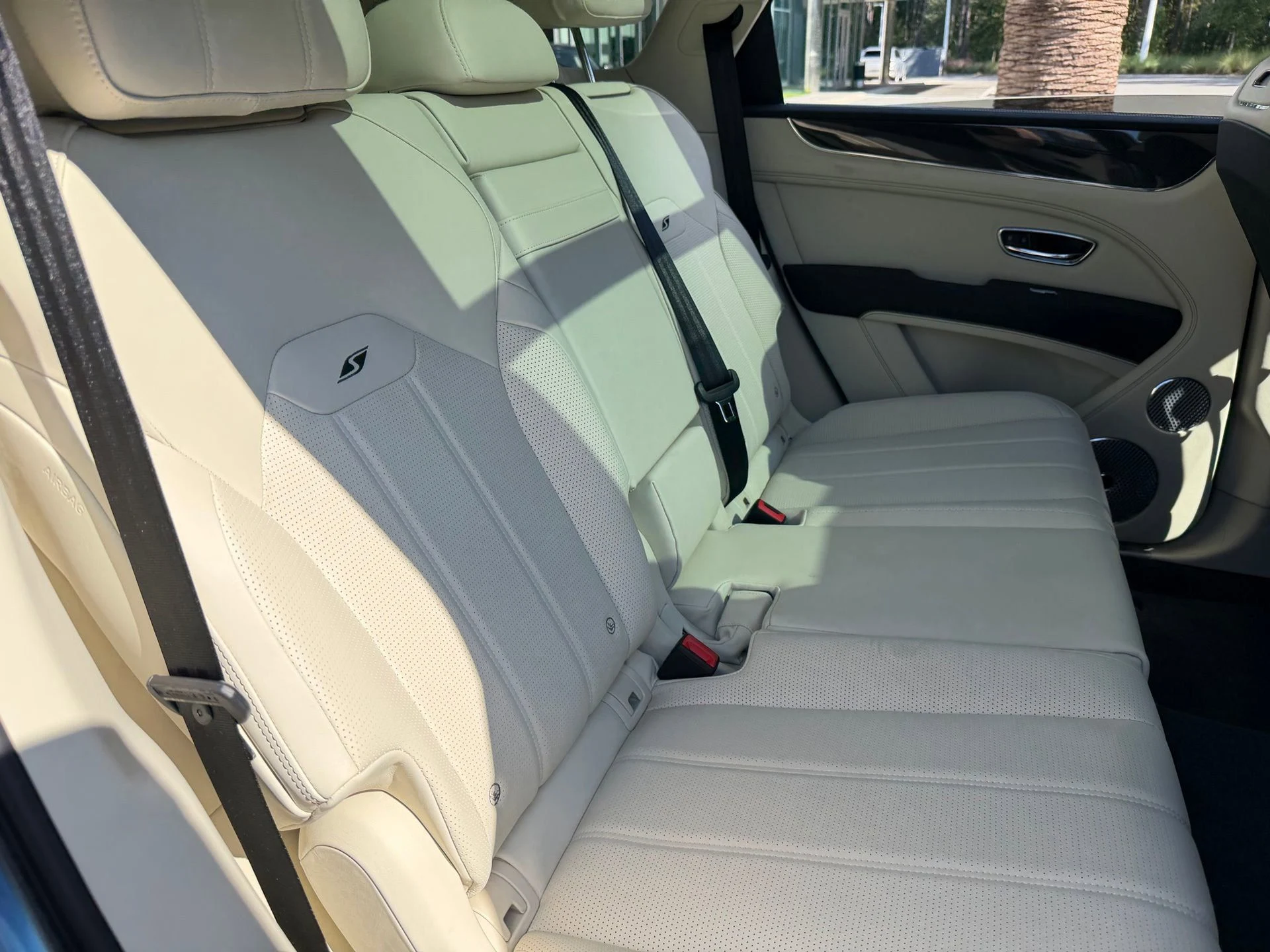 mph028_1233501621_860b9bdeffef4ae38b31a839618f42cc_2c6948269a