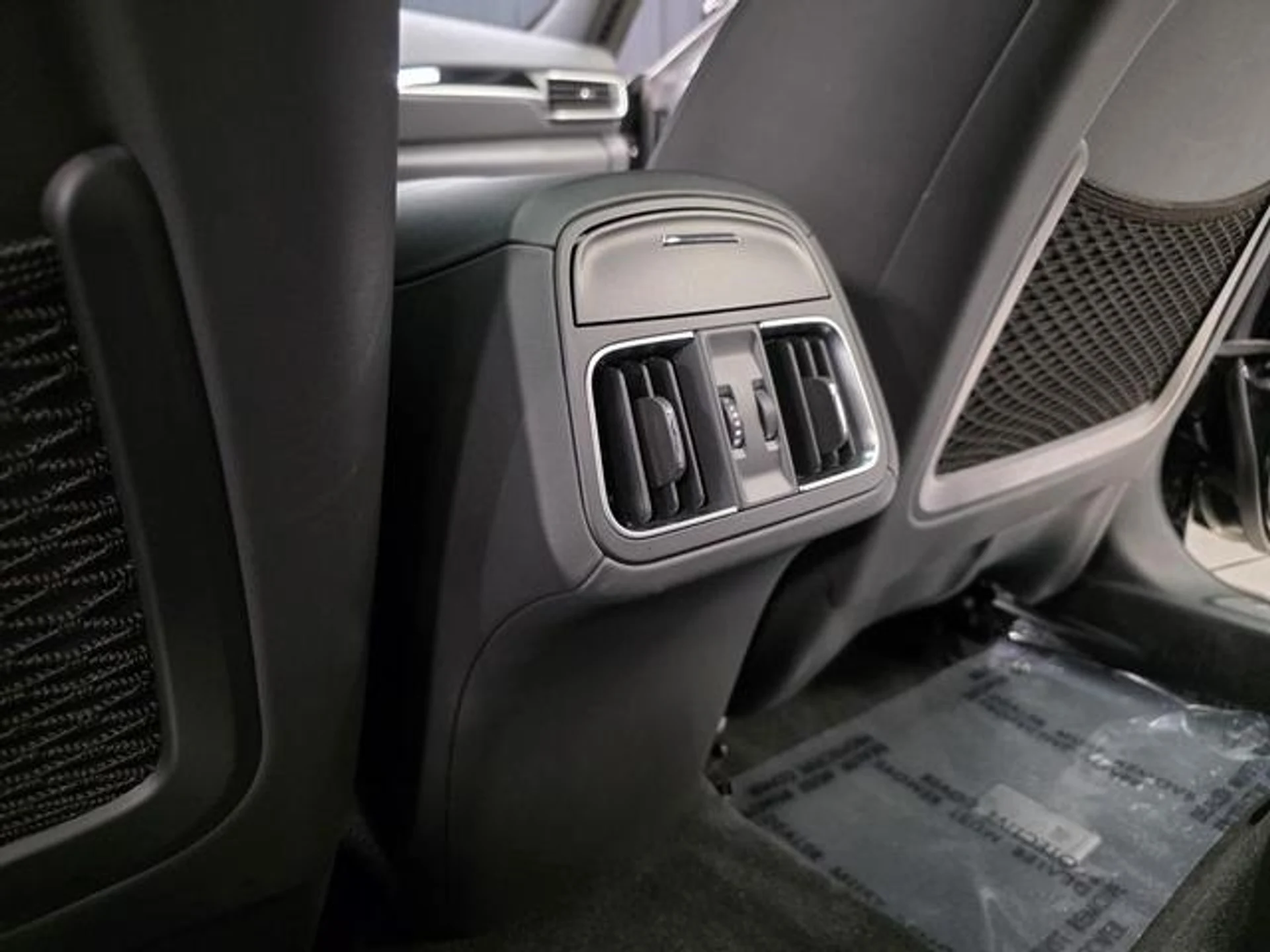 mph028_1240460673_z_F_Rs_Vgh_E_Af_Yhcrpax_Xhm_Qo_J_Ei_Zo_f96b137978