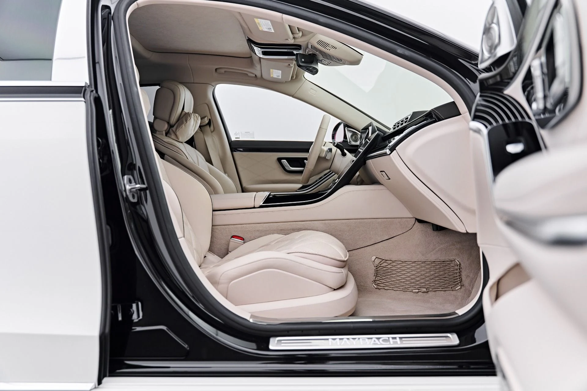 mph028_1253094464_Used_2023_Mercedes_Benz_S_Class_Maybach_S_680_1790207172_e18f178ab4