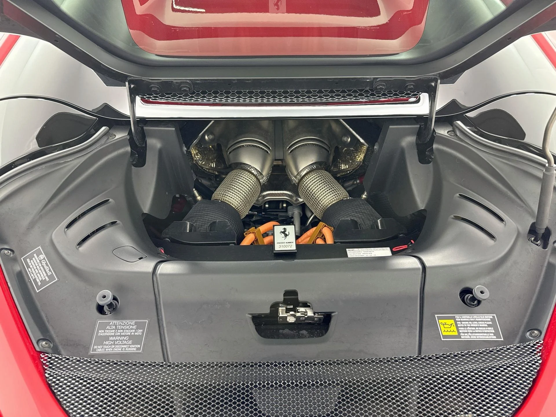 mph028_1253917054_Used_2024_Ferrari_296_GTS_1791318667_0832c9d33e