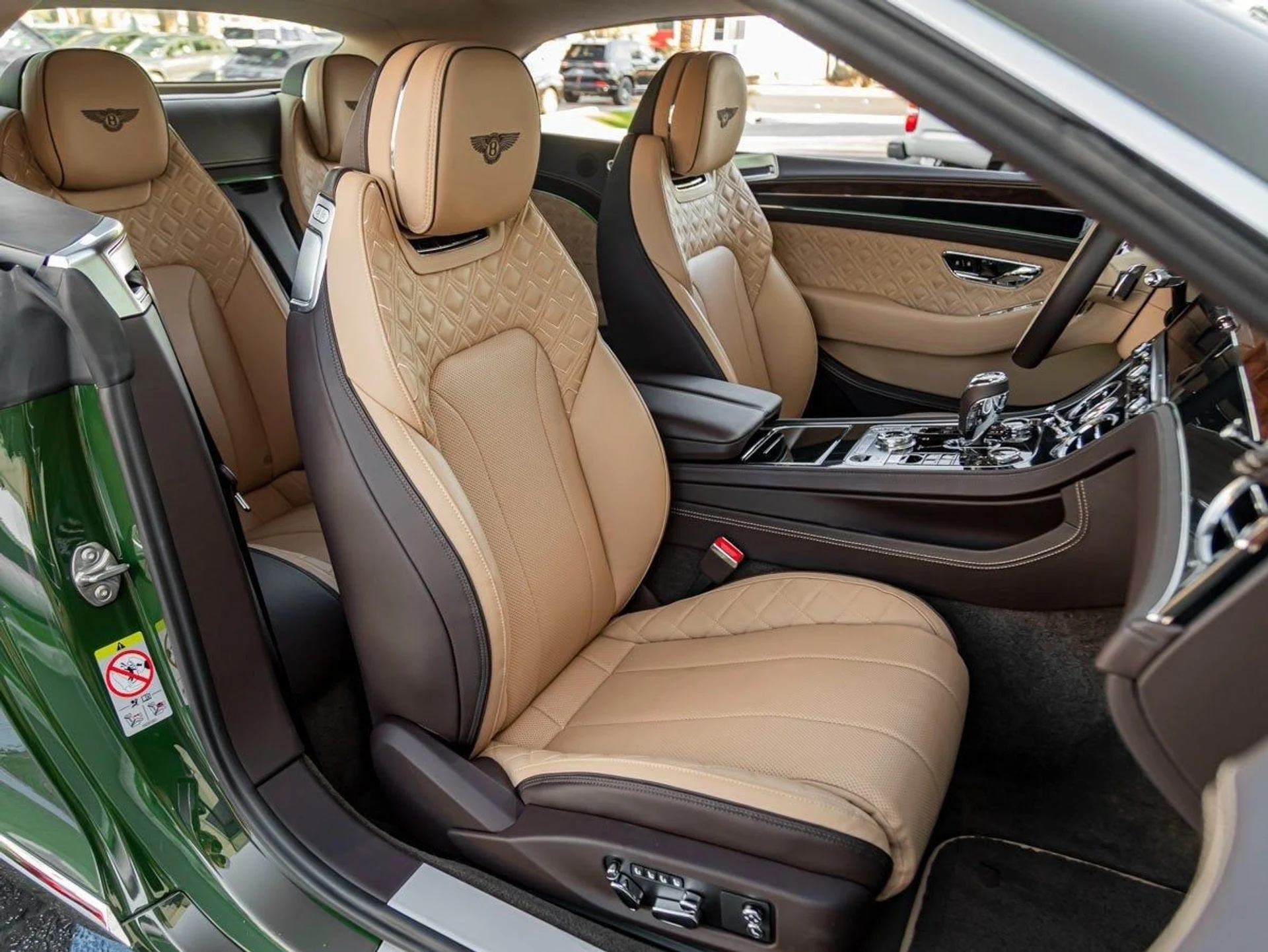 mph028_125705932_29_05ac66819b