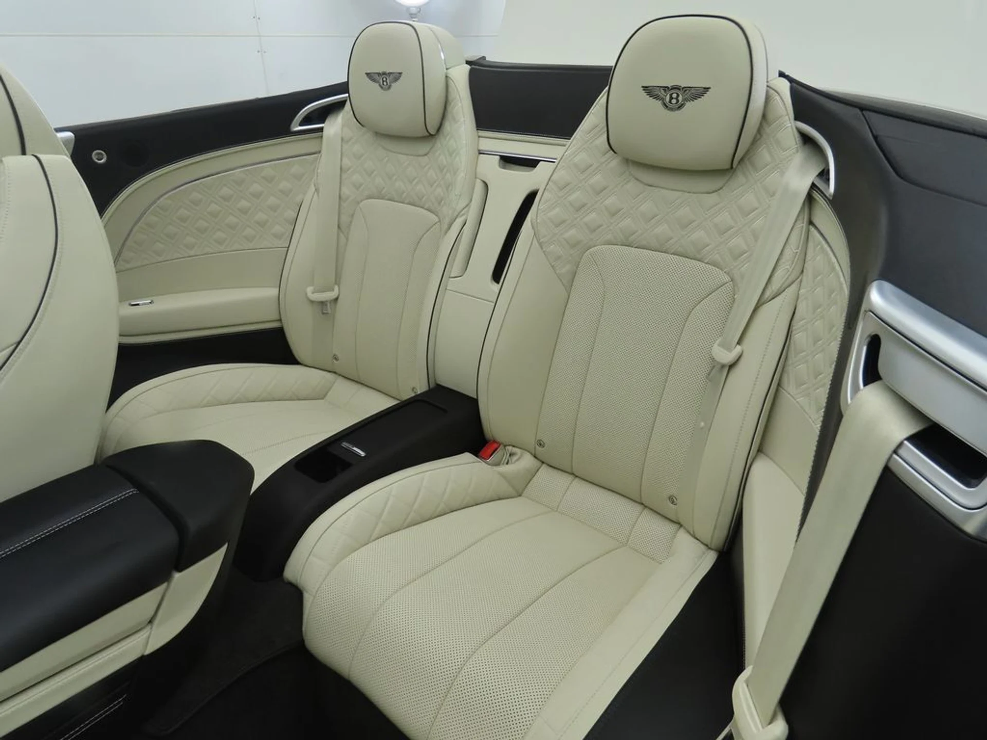 mph028_125727196_used_2022_bentley_continental_gtmullinerconvertible_8119_22908065_29_1024_d79fa1653e