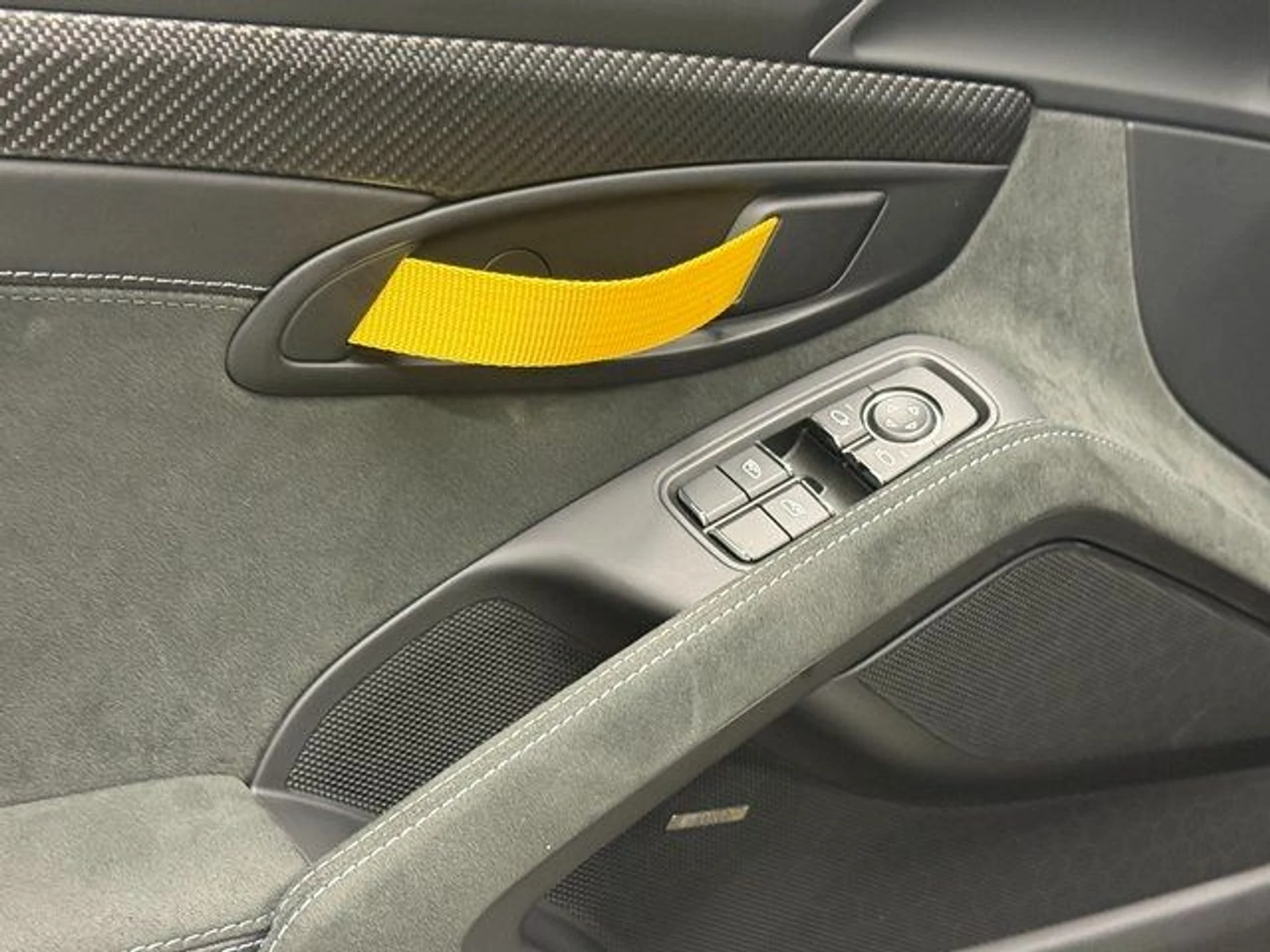 mph028_1262393286_bfda16b63336be9508c08d74f00bc46f_2466bf9ebd