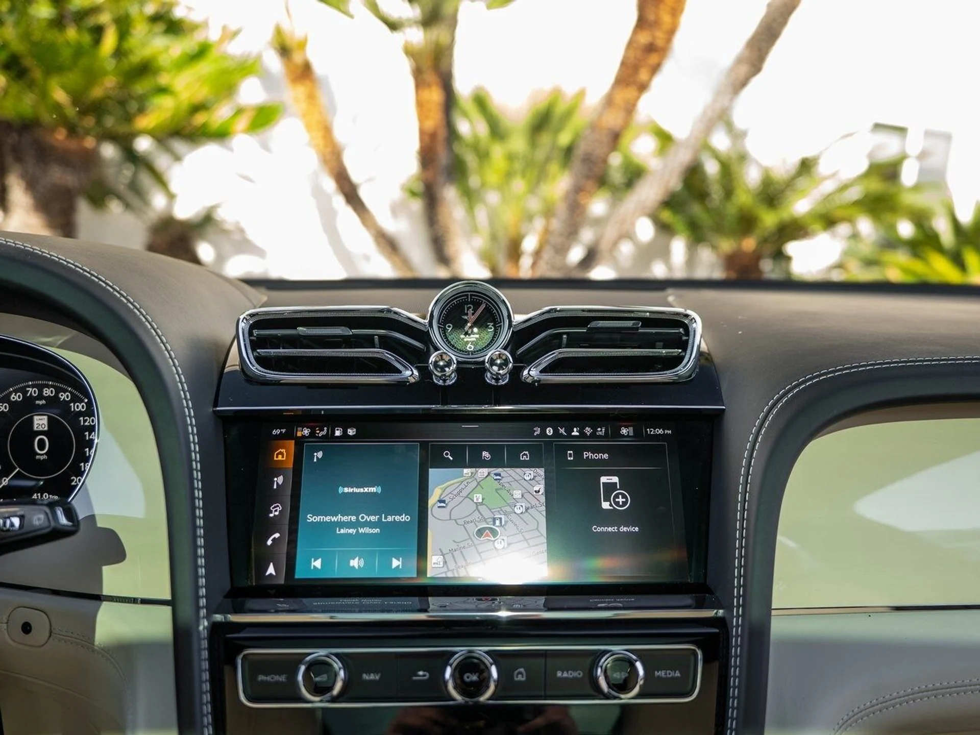 mph028_126756877_5e83f808e53b26fcb797073e60732ebax_766fa40a13