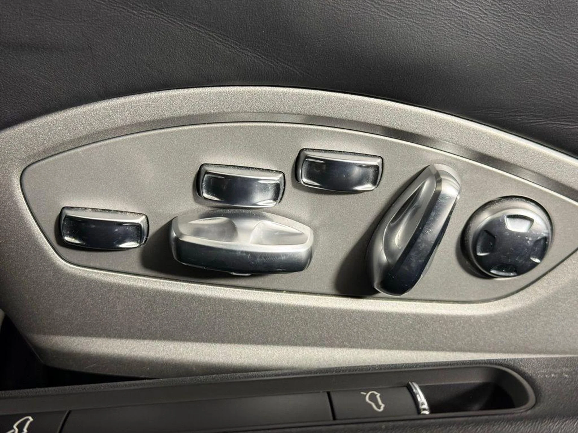 mph028_1273362410_W0_Hsvv_S_Hgzx_D_Ci_Eg_U_O6_C_sba2_M_b81b252622