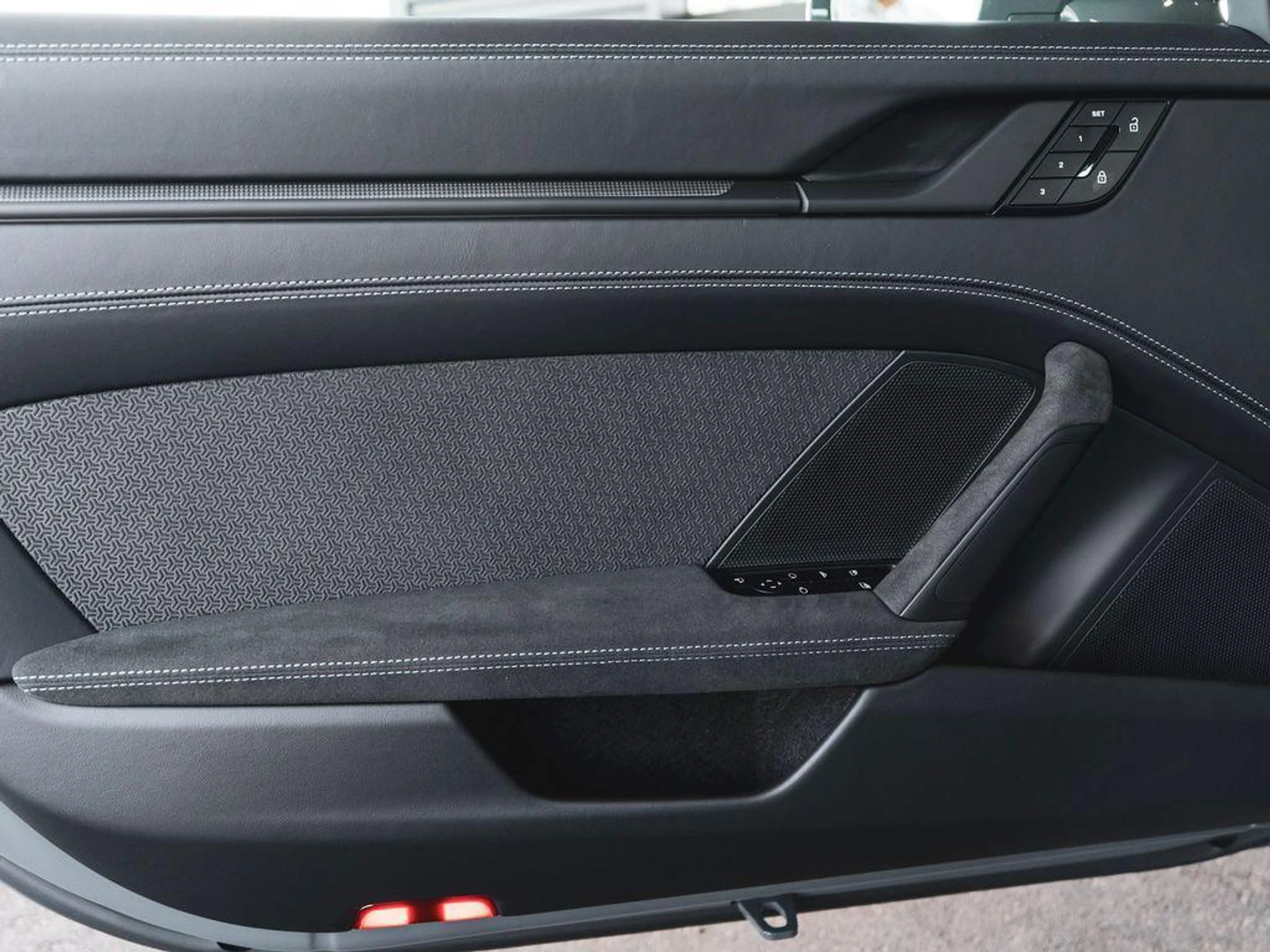 mph028_1276899626_sc6_Bn_Nx_Zr1r_W_Rhc_Mm_XL_84c_9_Y_Es_46ca635b05