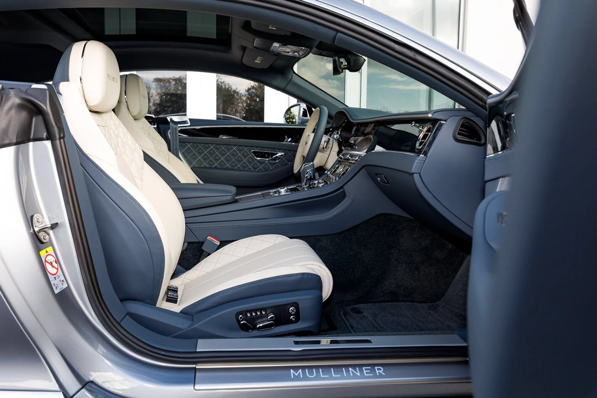 mph028_1283857481_64eedea153e422b03e5bb6f33ea073a3x_bb0e15b46d