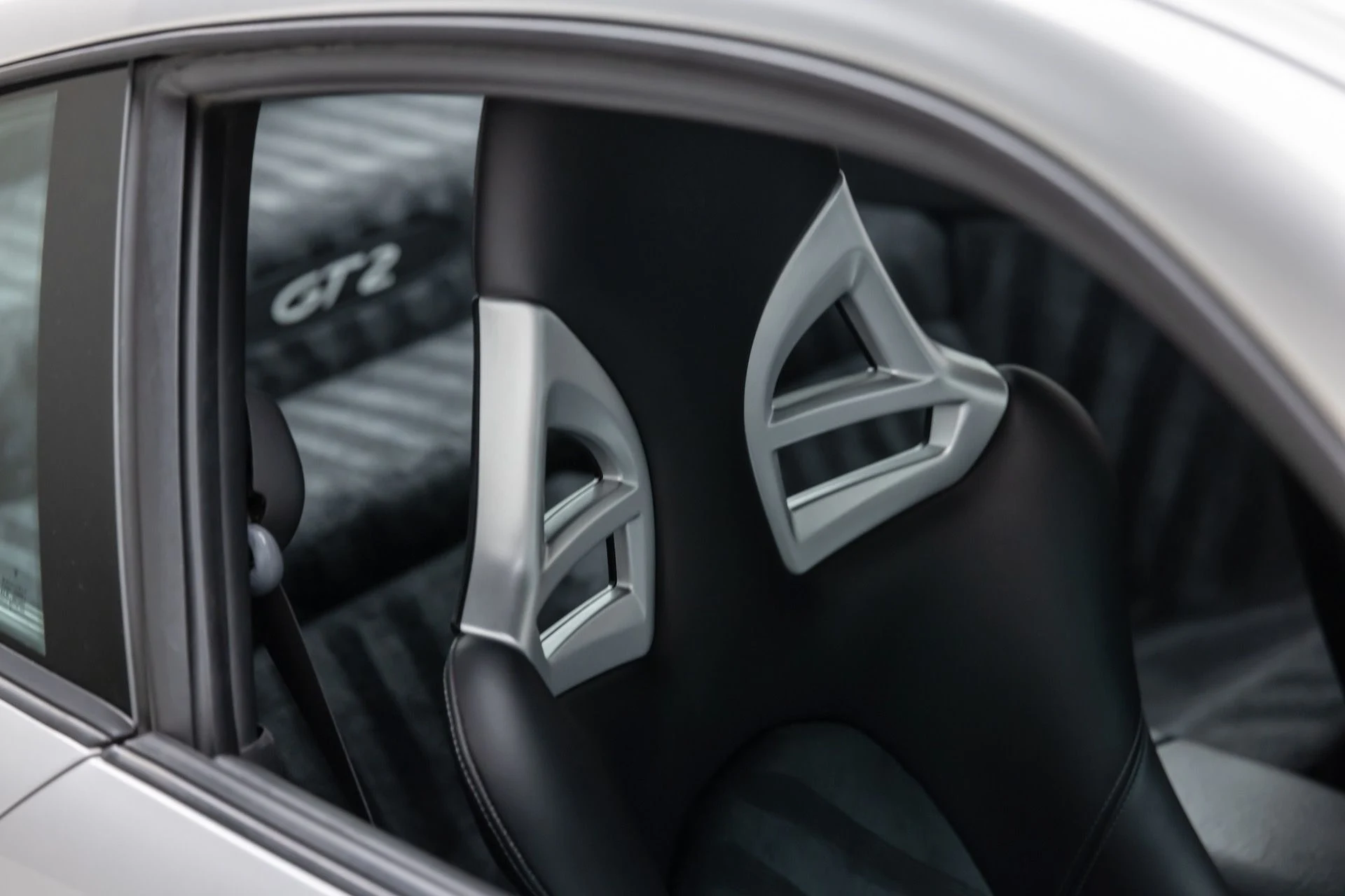 mph028_1284452013_13475_p29_l_eb817f15ee