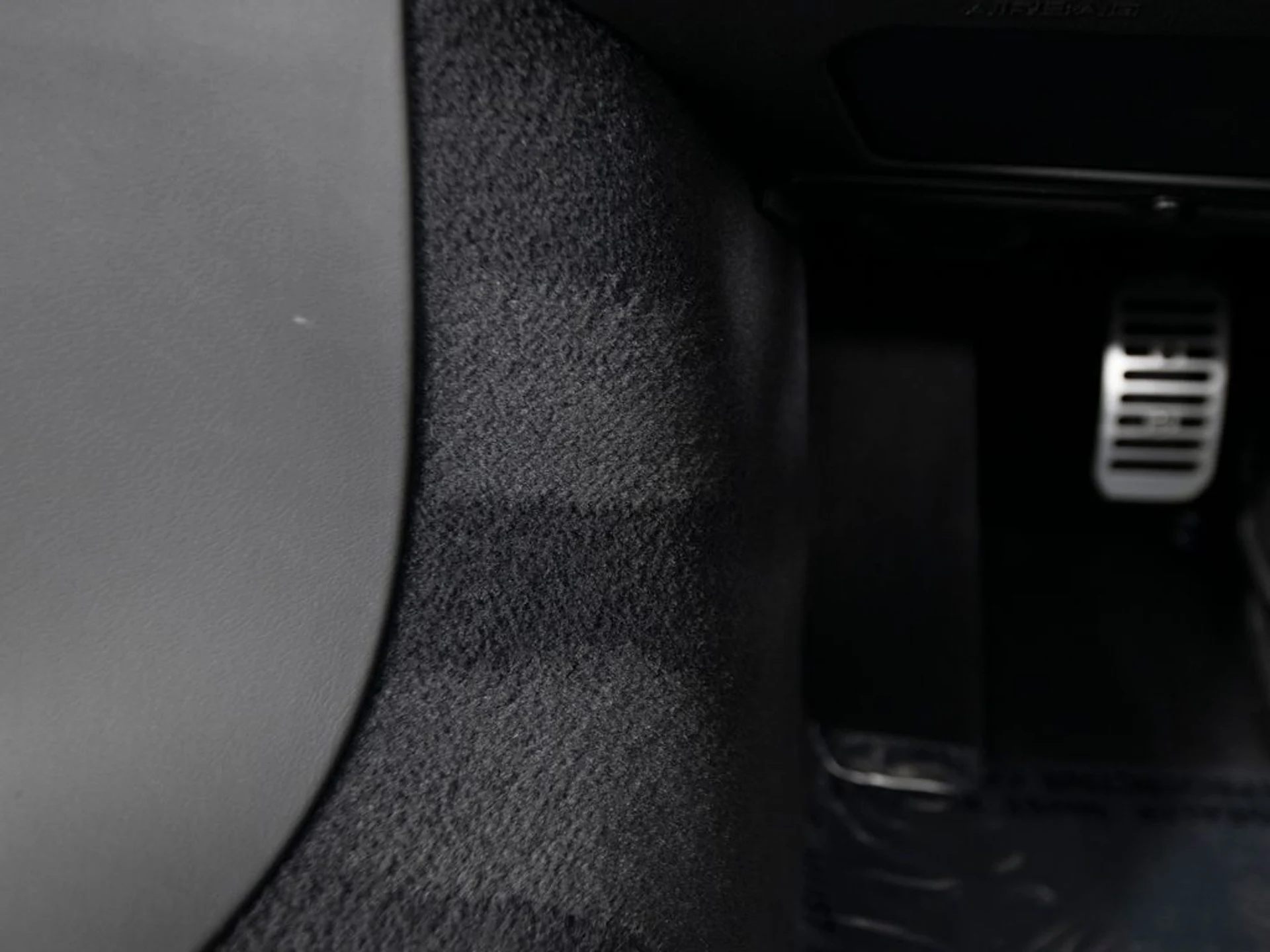 mph028_128460053_41ad546c93969fc16f272b9224785f82x_ee1f302295