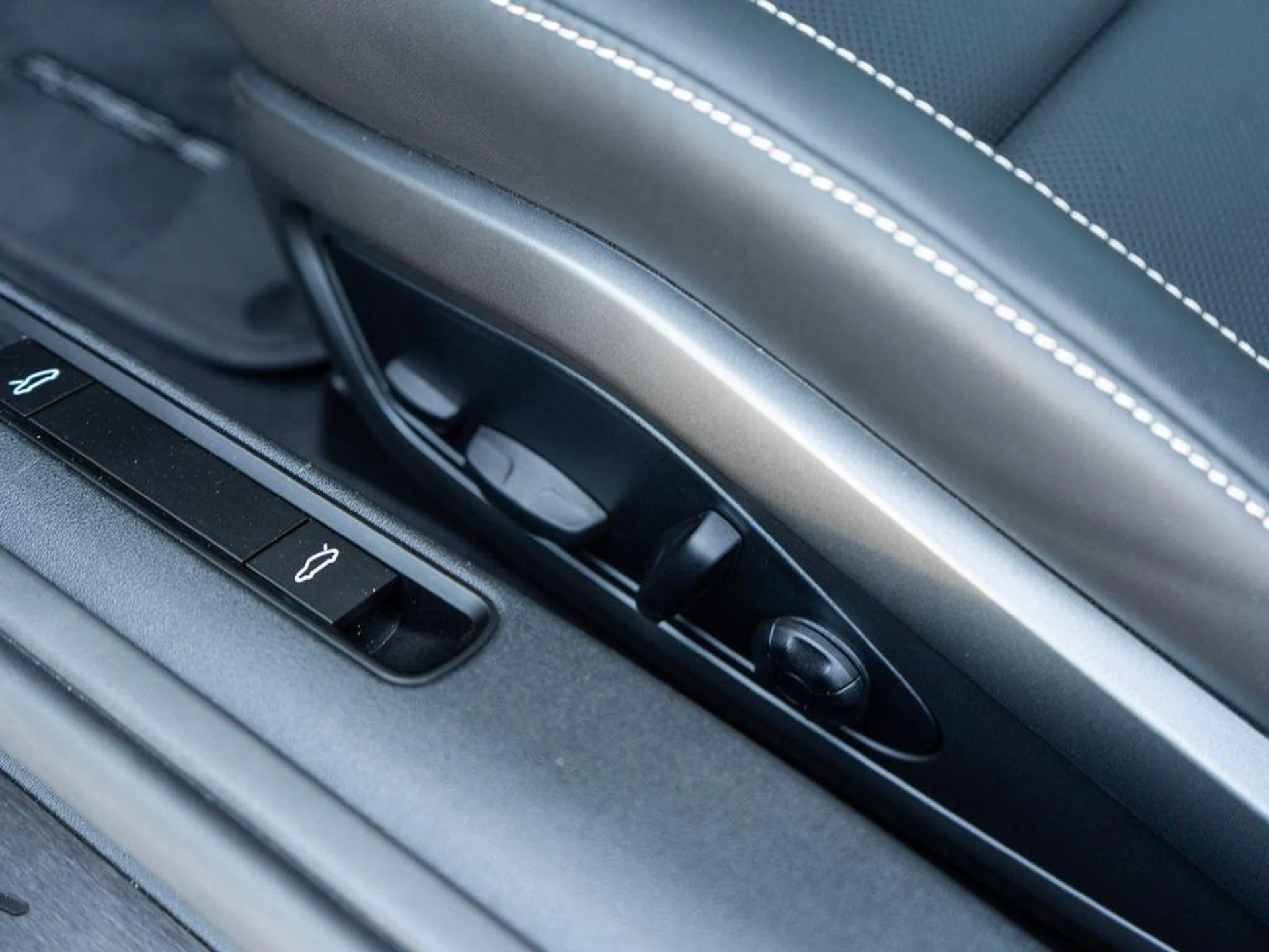 mph028_1290765732_ed_Pdyj_DQI_8_Kcc_Q7_DXCV_Tie_BRMB_0_ea10ed2d3a