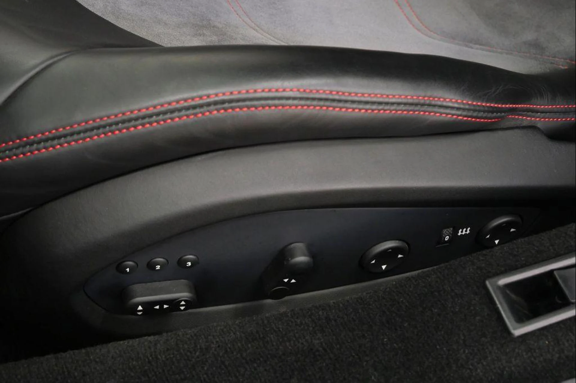 mph028_1296617940_br9uvhqrl_Kx_UJ_Cn2_Frh6r9z85_Q8_8d4443cc5c