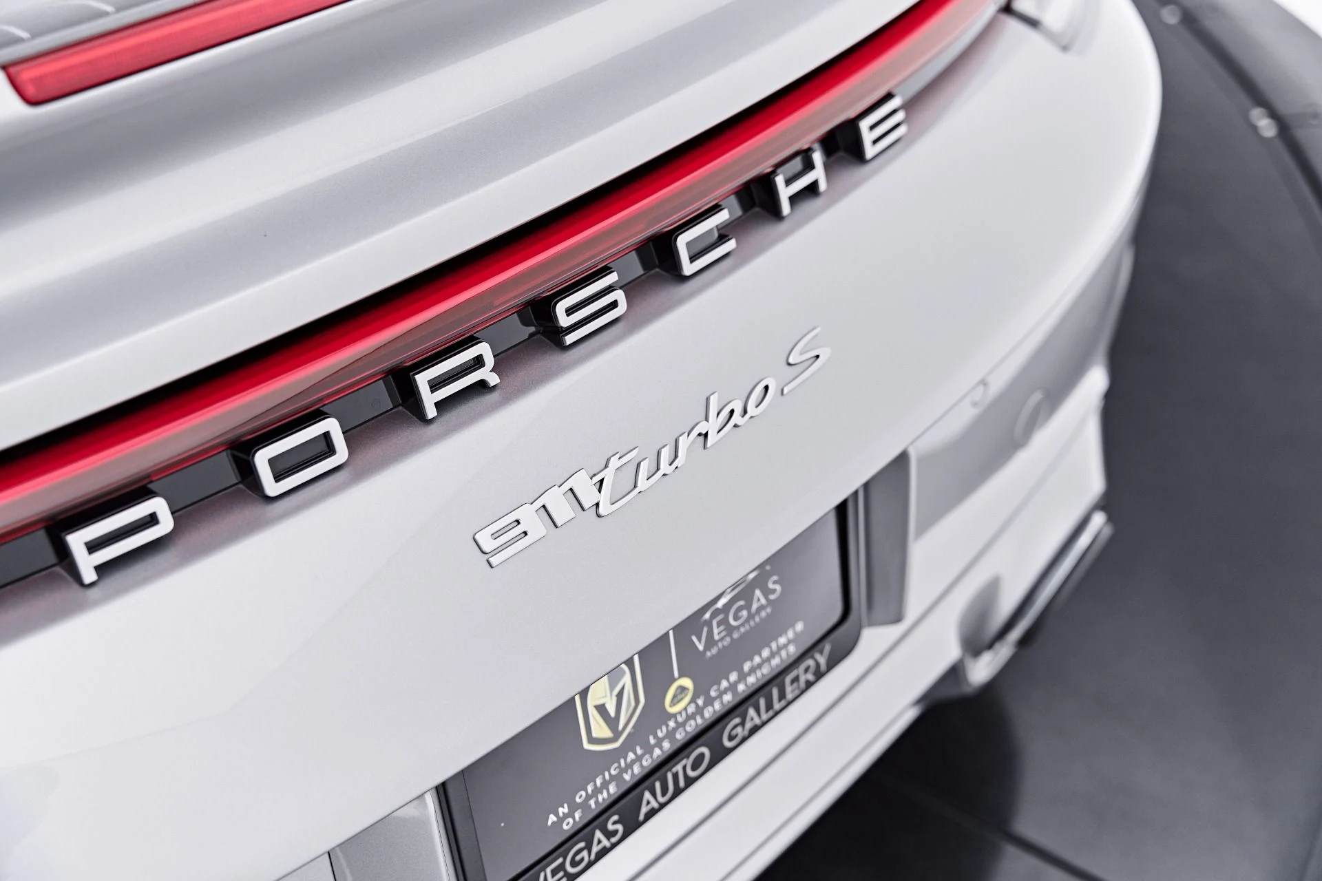 mph028_1297790767_Used_2025_Porsche_911_Turbo_S_1785539145_f20d02ba25