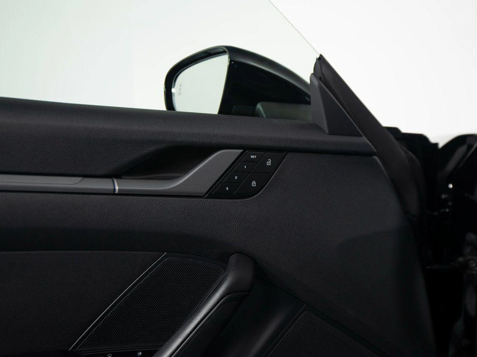 mph028_1298282474_XZ_4_Md_OCV_Xc_FM_9glfc_Sa_Qq_ILZUYI_ac6bfb028d