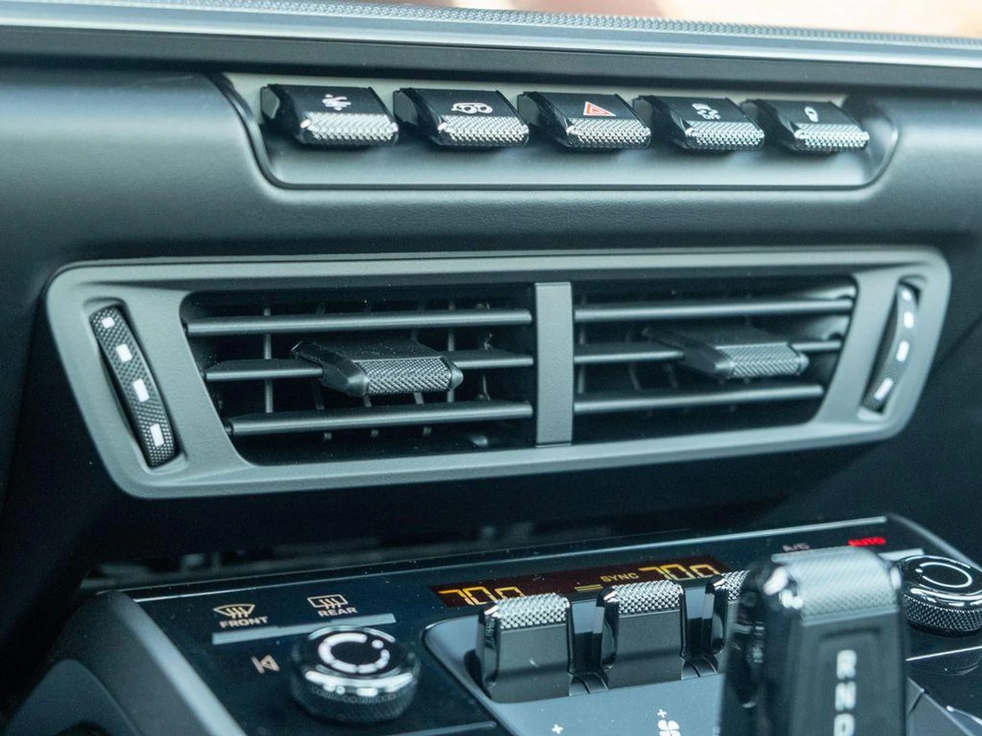 mph028_1307097273_f_Oqv_X_Fc_LP_Es1cl_6ww0d38chzr_E_8afce4f808