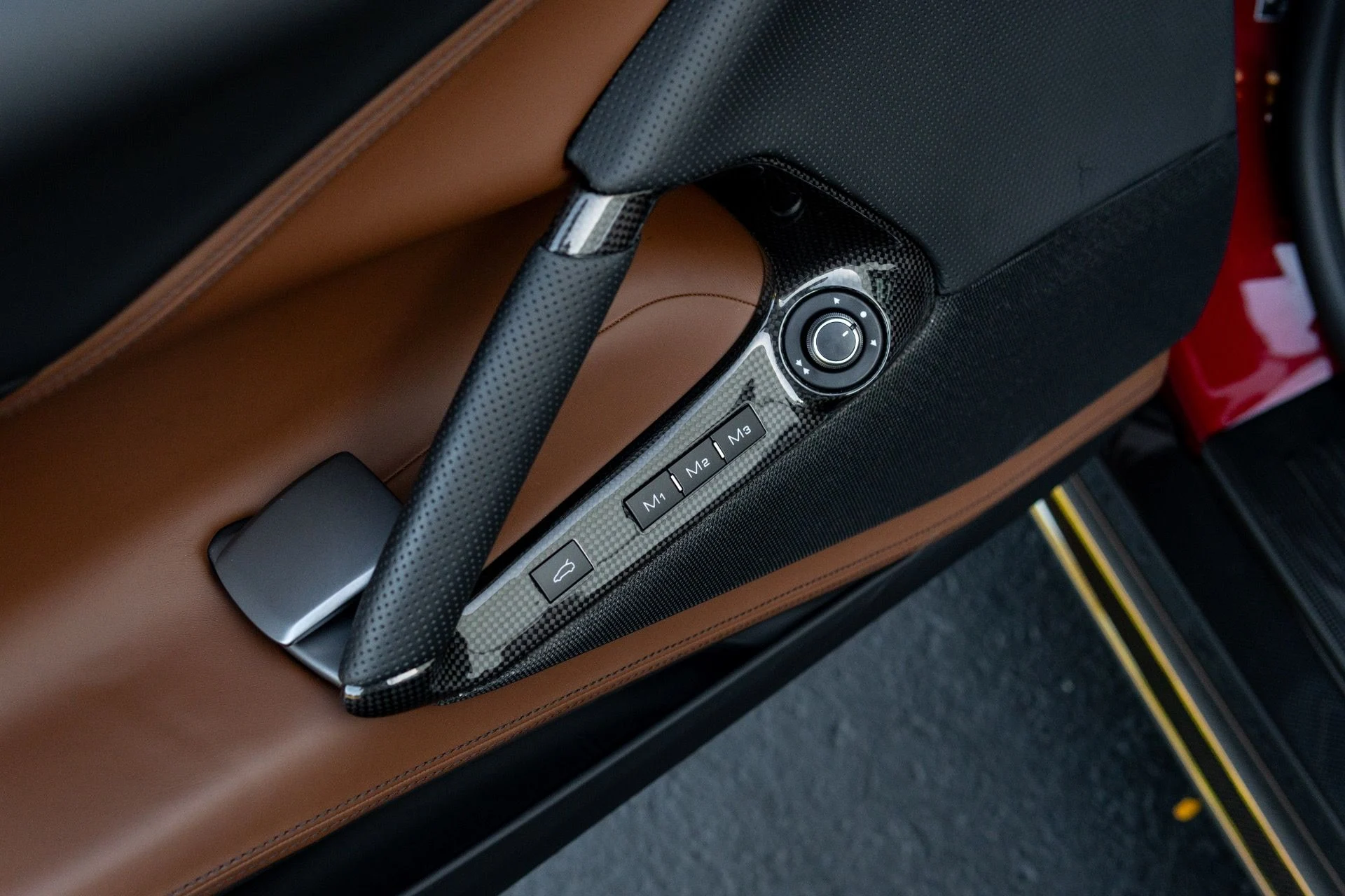 mph028_1309705640_Used_2023_Ferrari_812_GTS_1767886631_1c8ccbb8b8