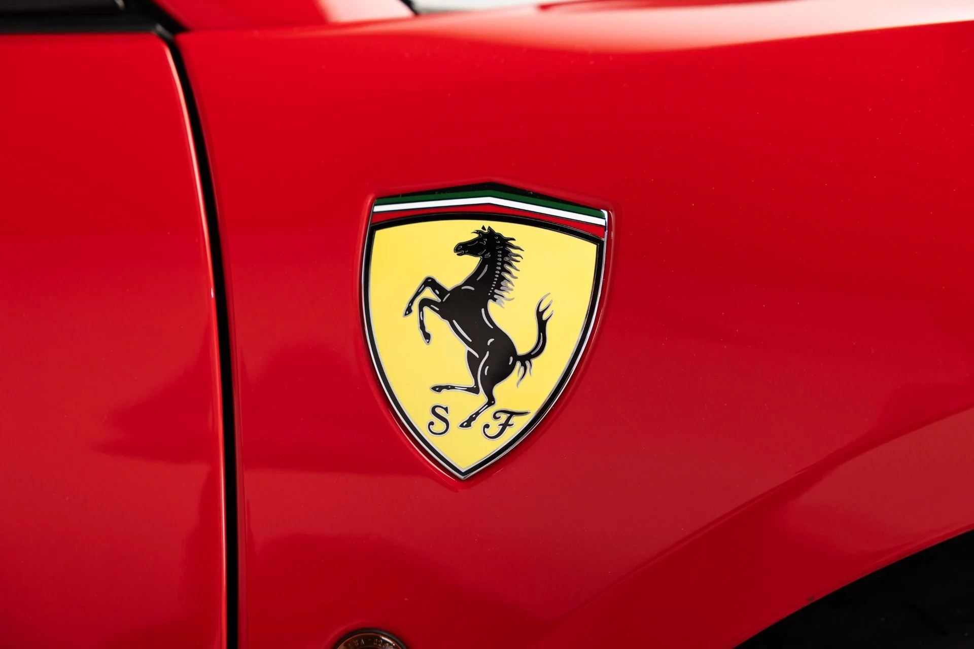 mph028_1313476268_Used_2019_Ferrari_488_Spider_1787231247_c57d03093e