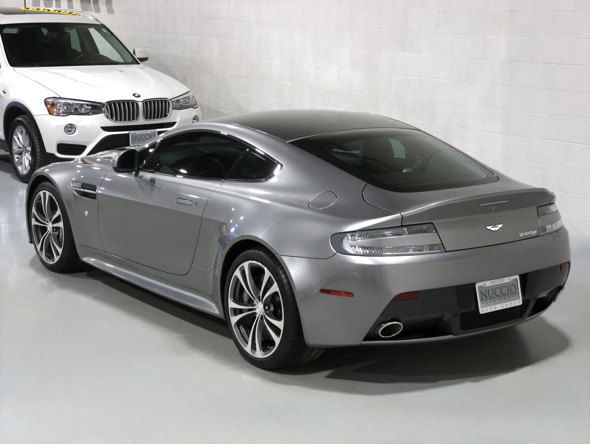 mph028_1322288026_Used_2012_Aston_Martin_V12_Vantage_Rare_6_Speed_Manual_Over_200_K_MSRP_20_K_In_Recent_Maintenance_1770846605_16ddf6d6ab