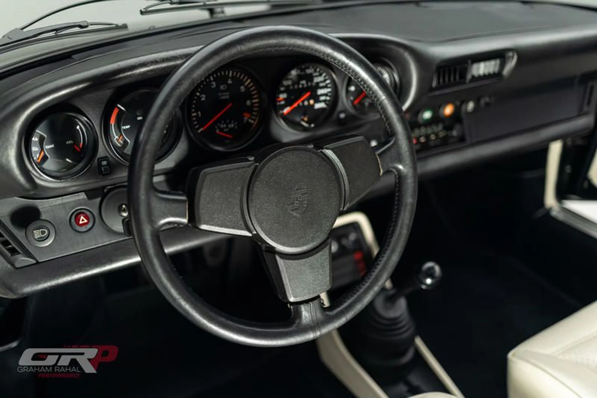 mph028_132504885_015_B0544_B882_4_B06_A0_CB_A30_F209_C4422_1f8b45b4af