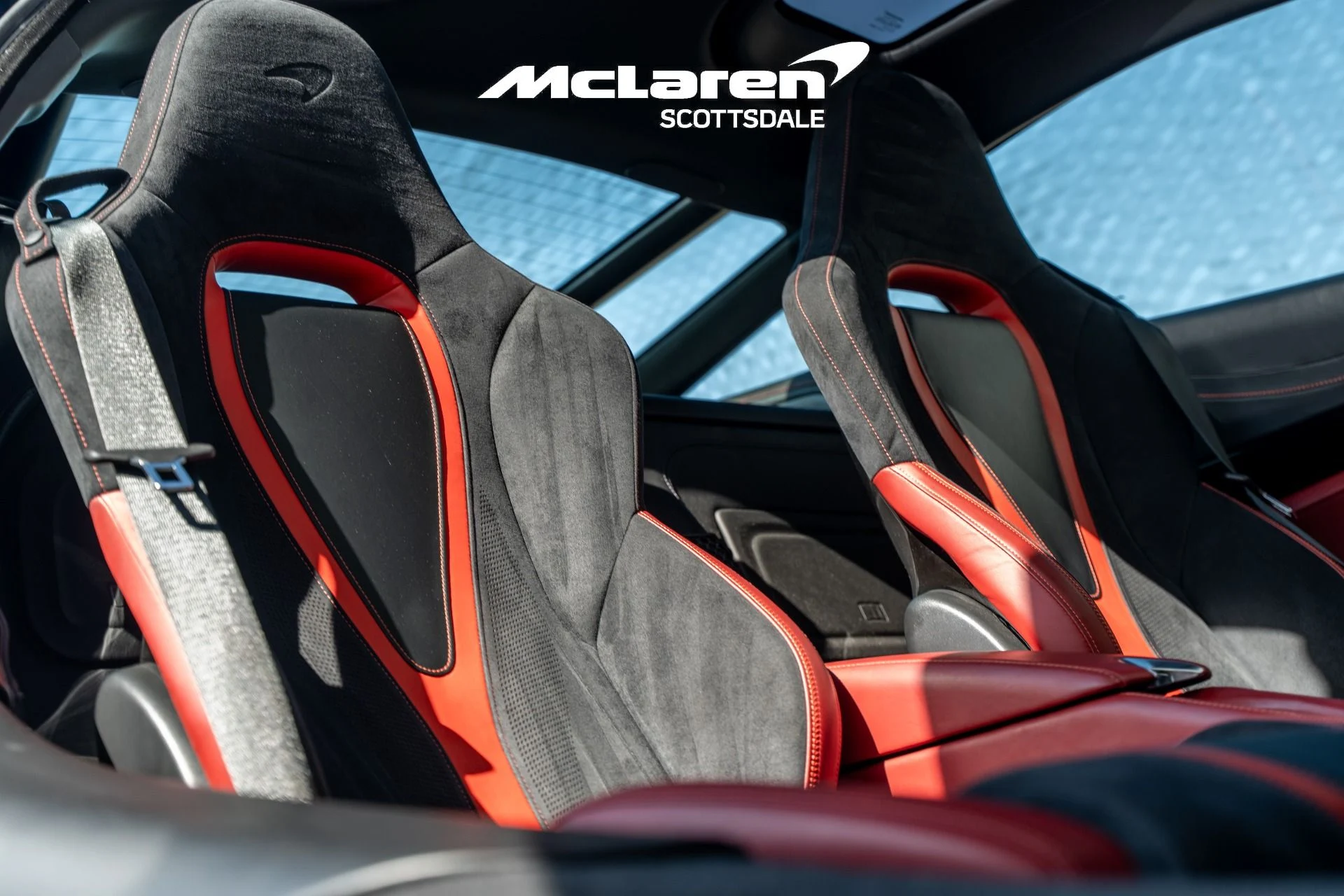 mph028_1345154228_Used_2018_MCLAREN_720_S_1754612418_68ef044152