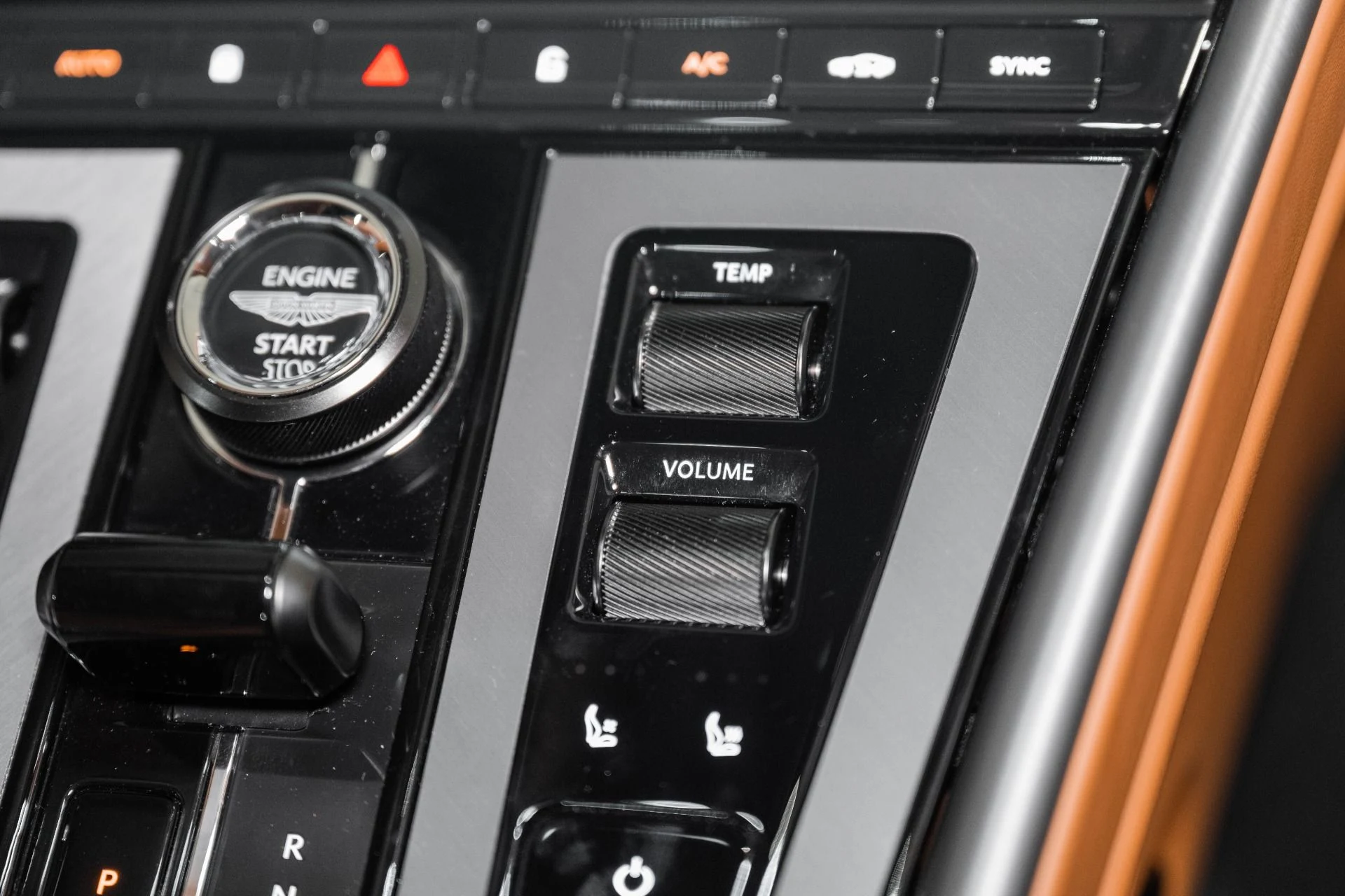 mph028_1375725699_Used_2024_Aston_Martin_DB_12_V8_COUPE_1784304834_612b2b76a0