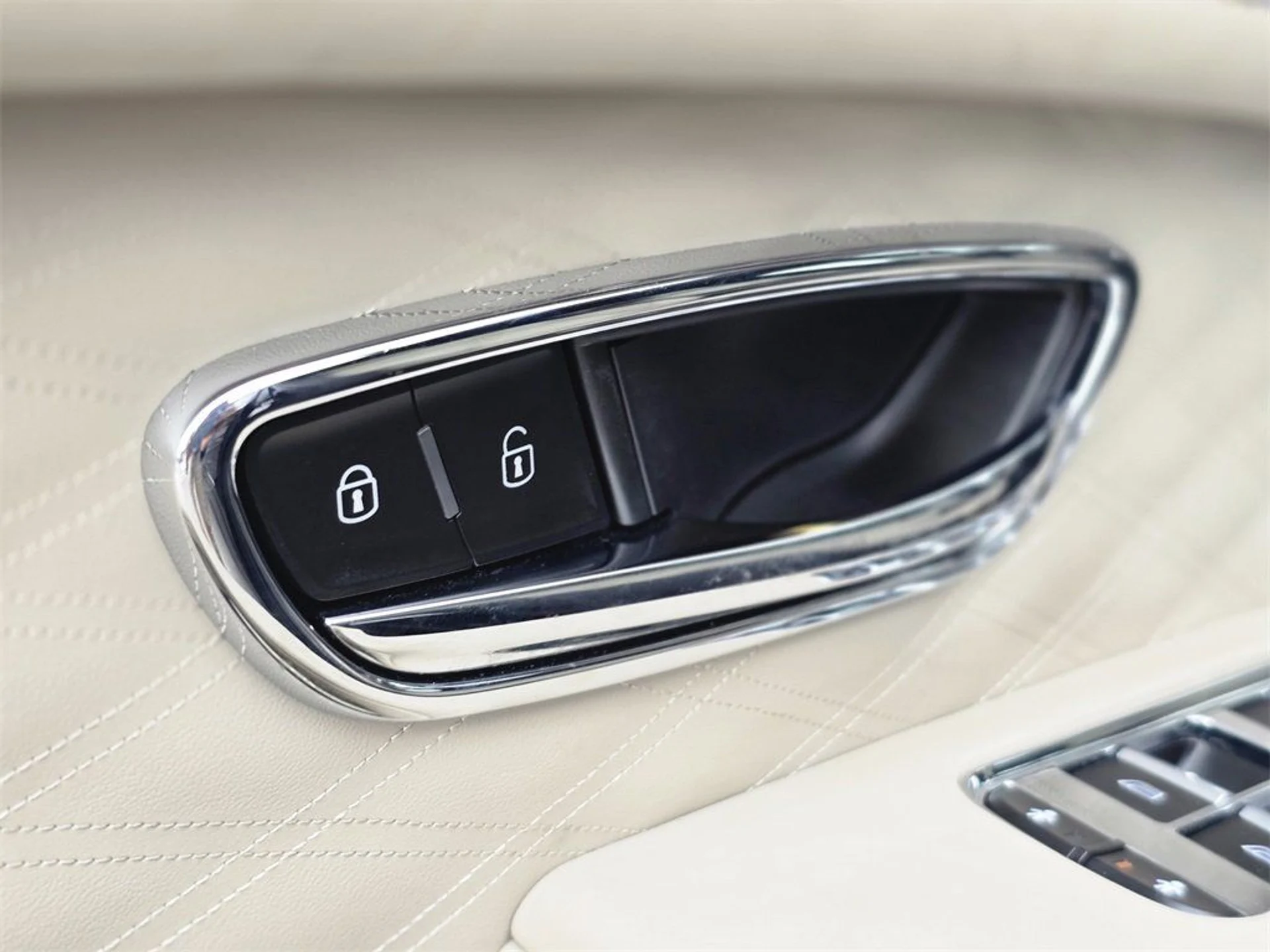 mph028_138336771_6f5a2c17cba04e2cc56e4aeb4513add4_61e3f5b1d5