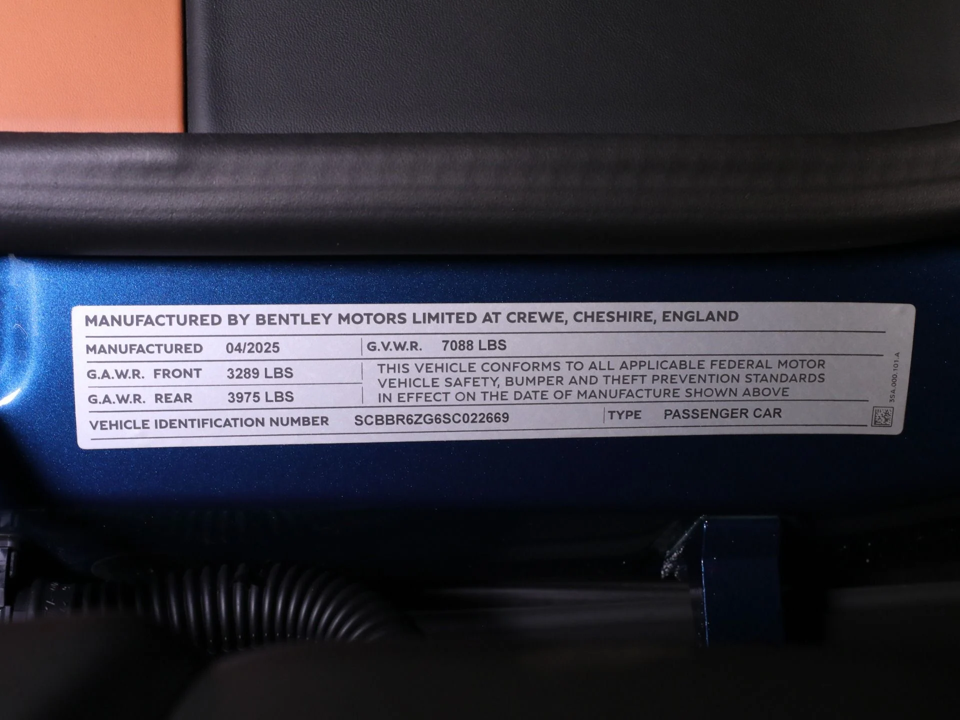 mph028_138531141_New_2025_Bentley_Flying_Spur_Speed_1756801667_6c495a5902