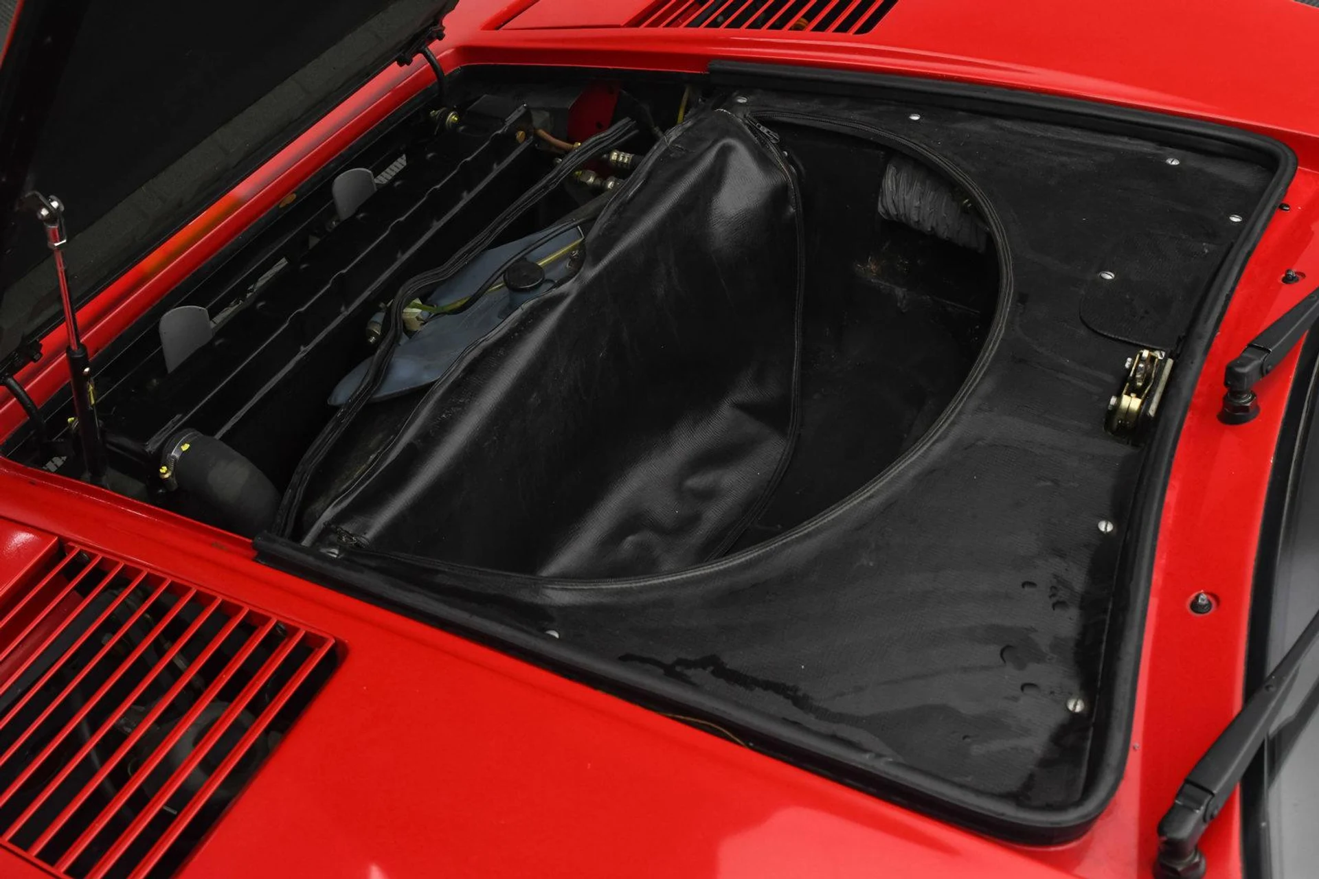 mph028_1389019781_Used_1976_Ferrari_308_1704804167_23d2524828