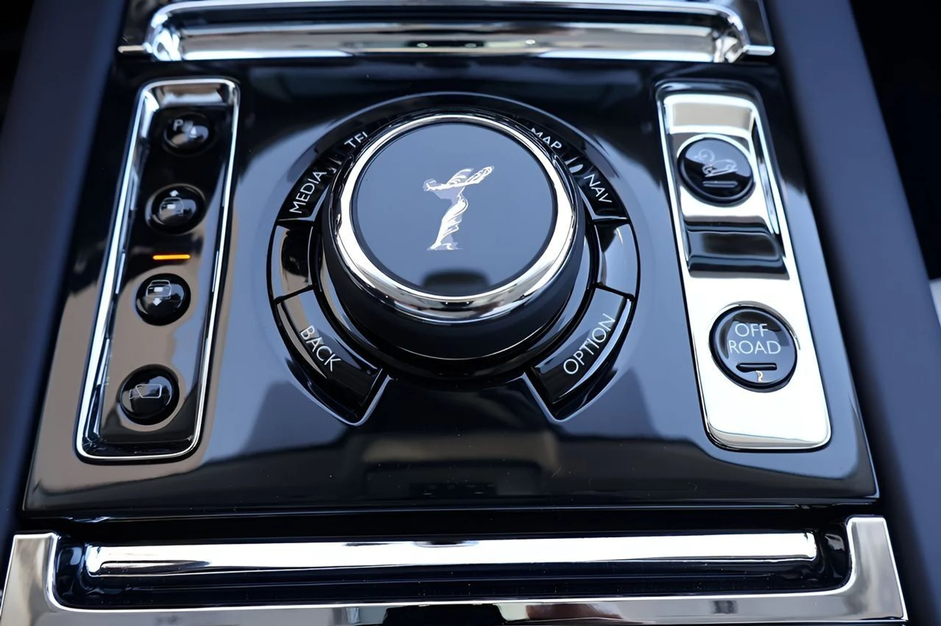 mph028_1401596257_29_5c671338ec