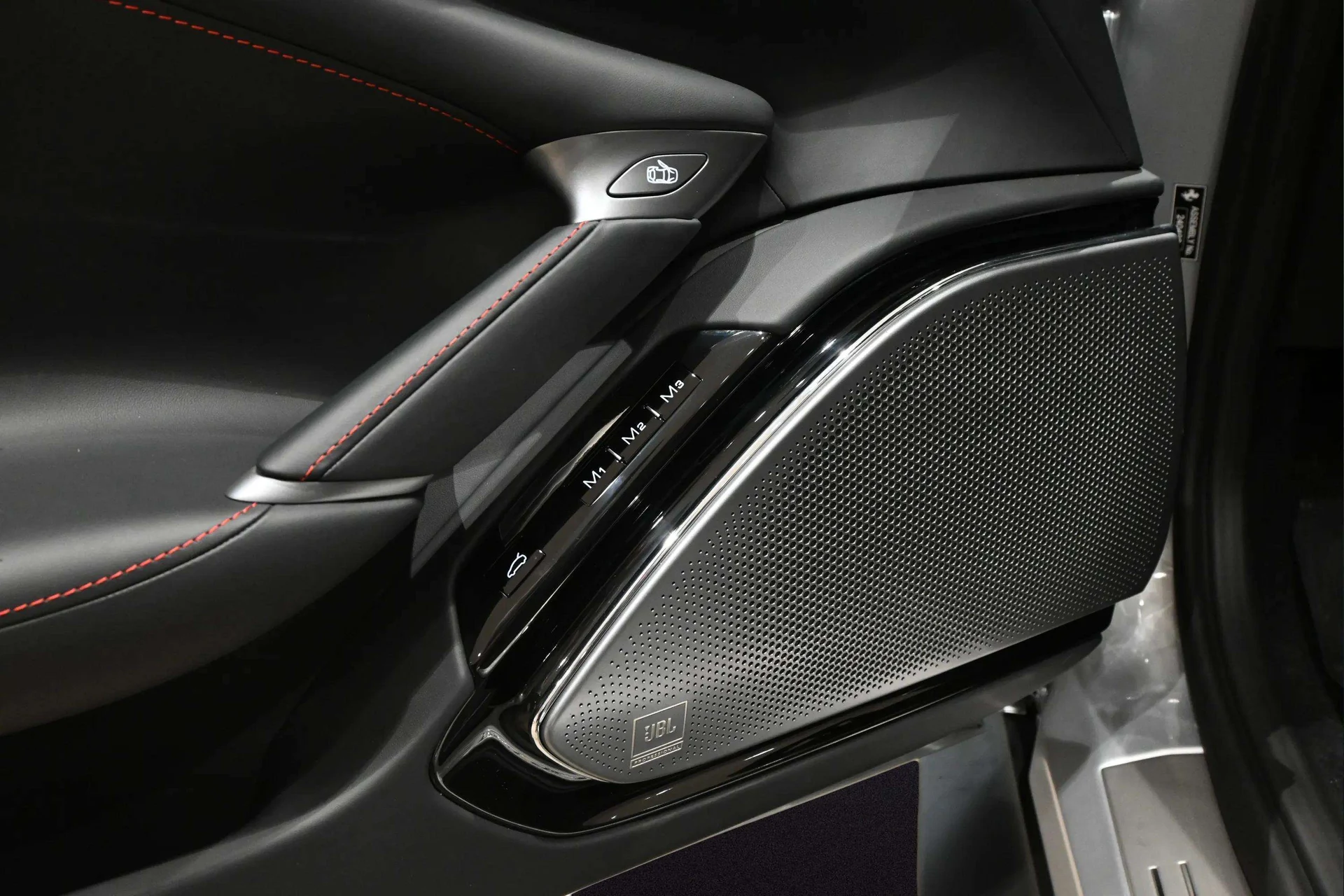 mph028_140864539_0fc7056f_a213_4e51_80a3_780a67804f5f_757eefc40a