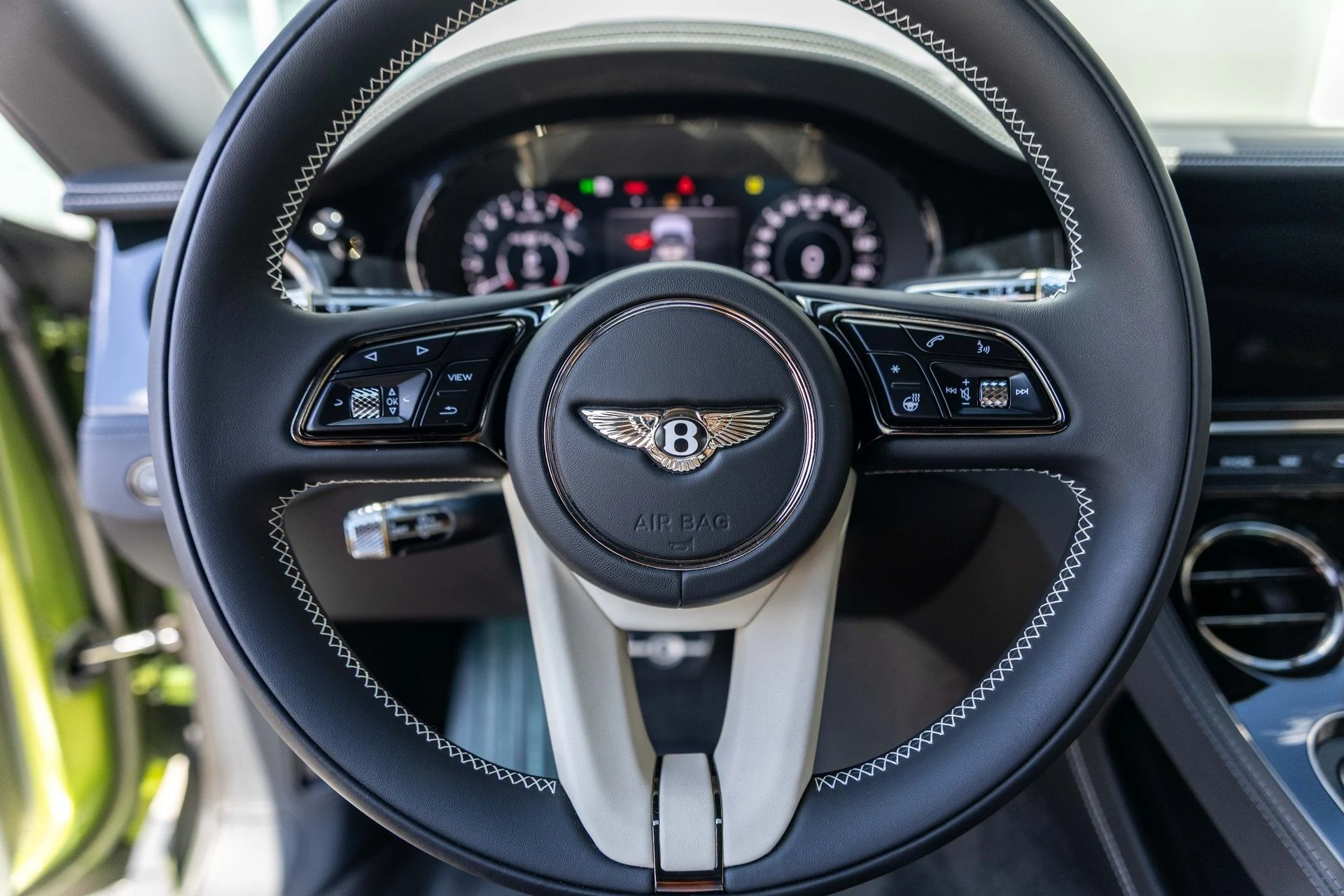 mph028_1411511624_Hi_Tech_Luxury_Imports_LLC_SCBDP_4_ZG_0_SC_023562_image_28_ffa7a5ba1e