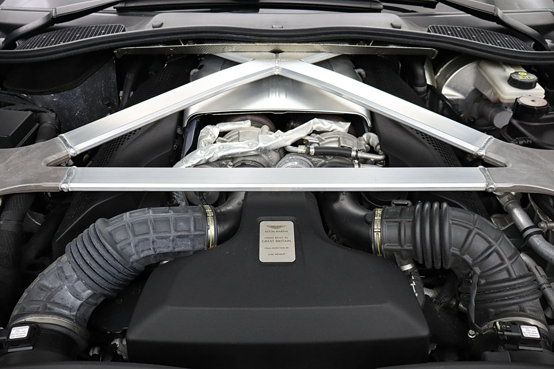 mph028_1420474715_Used_2023_Aston_Martin_Vantage_F1_EDITION_f1c7a86015