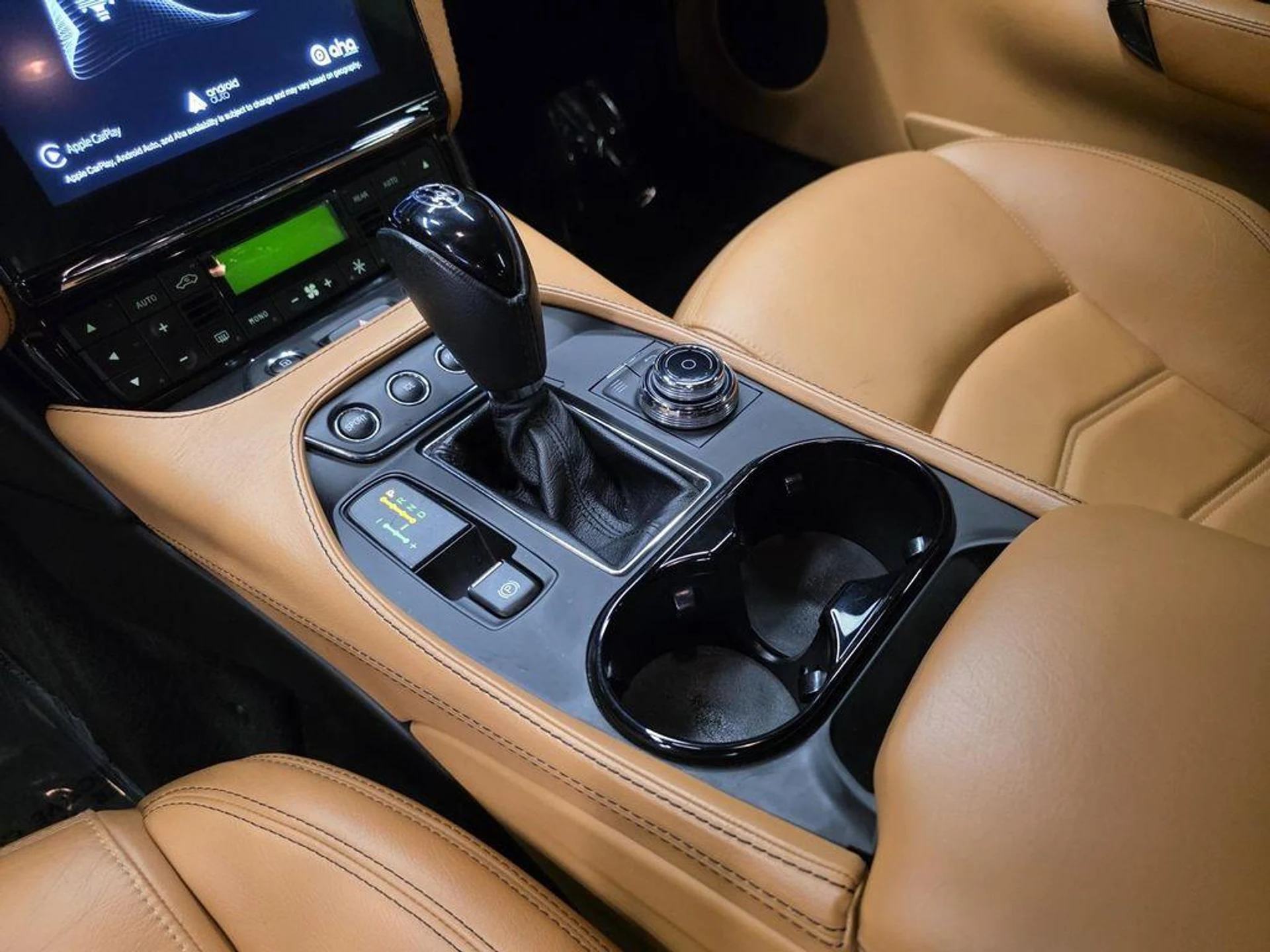 mph028_1432413154_8dy33_Jw_A_Sz_Ivyim_N2_OUB_Ui_VM_3o_19bcfbe028