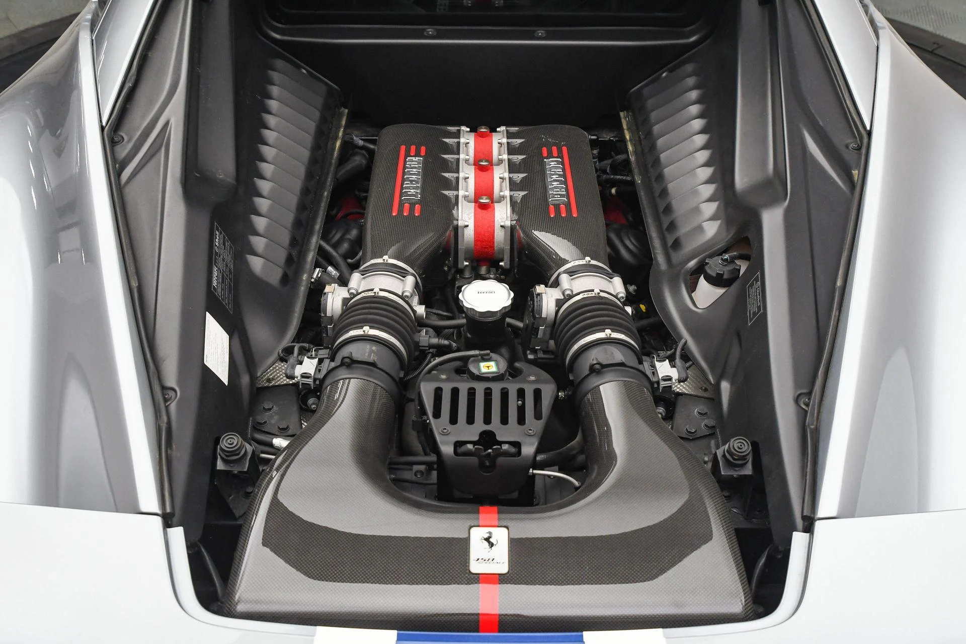 mph028_1434079918_Used_2015_Ferrari_458_Italia_Speciale_1757453502_52f525d5c4