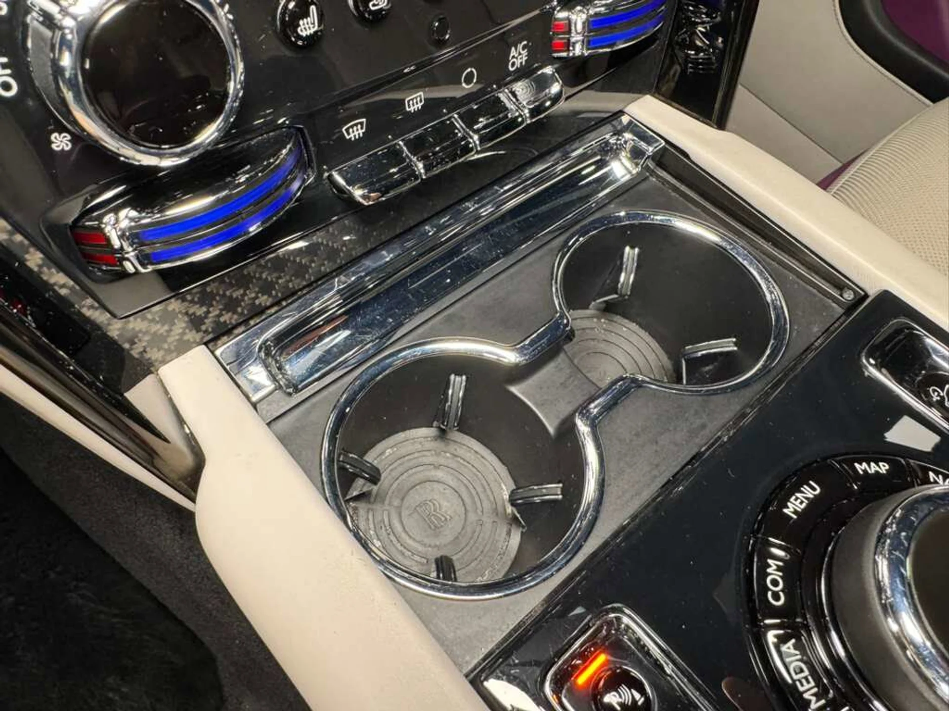 mph028_1438139278_24863282e1da05b6c915542a7d347948_0623720a1b