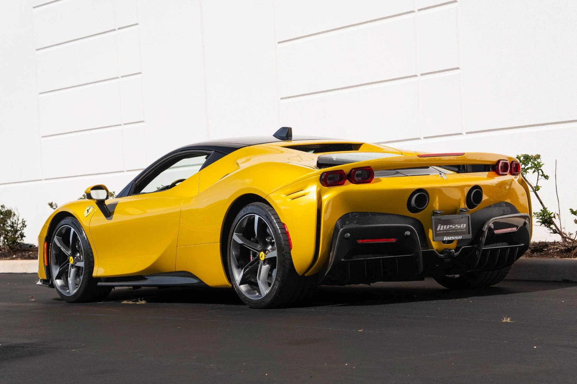 mph028_1444252155_Used_2023_Ferrari_SF_90_Stradale_1780886537_a91898f866
