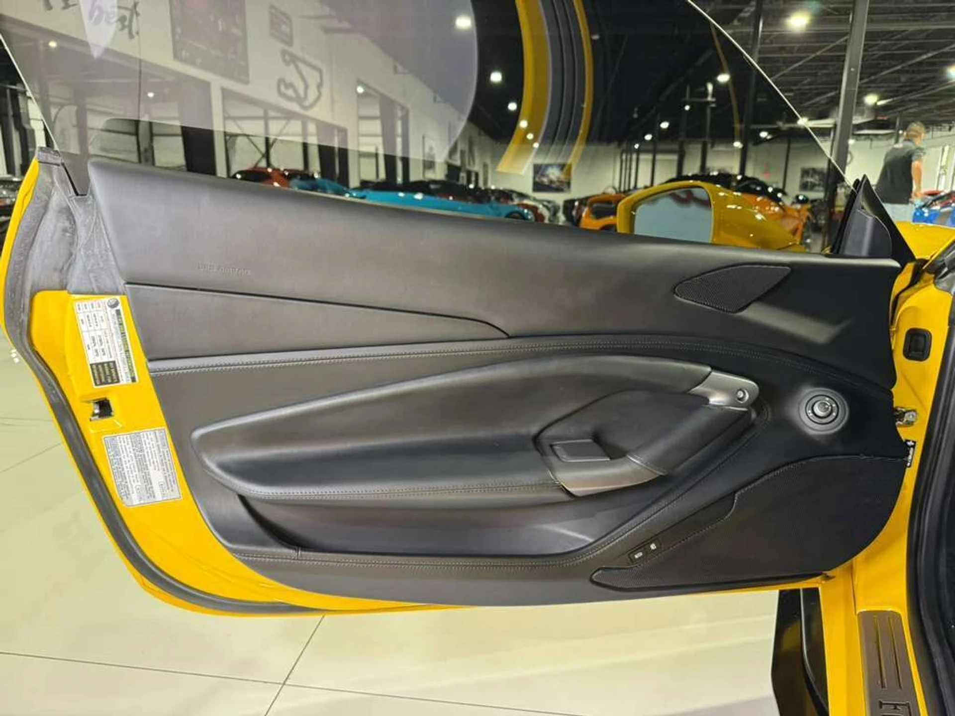 mph028_1444341261_90687843bfaf8123e925ef45b26f9478_72106da2ec