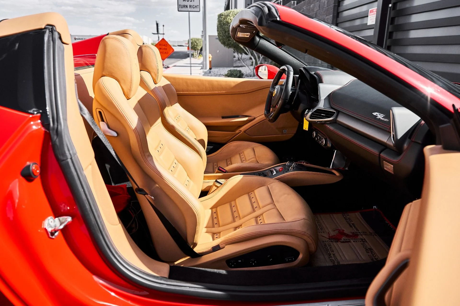 mph028_144475933_Used_2012_Ferrari_458_Spider_Base_1781373816_06d7152376