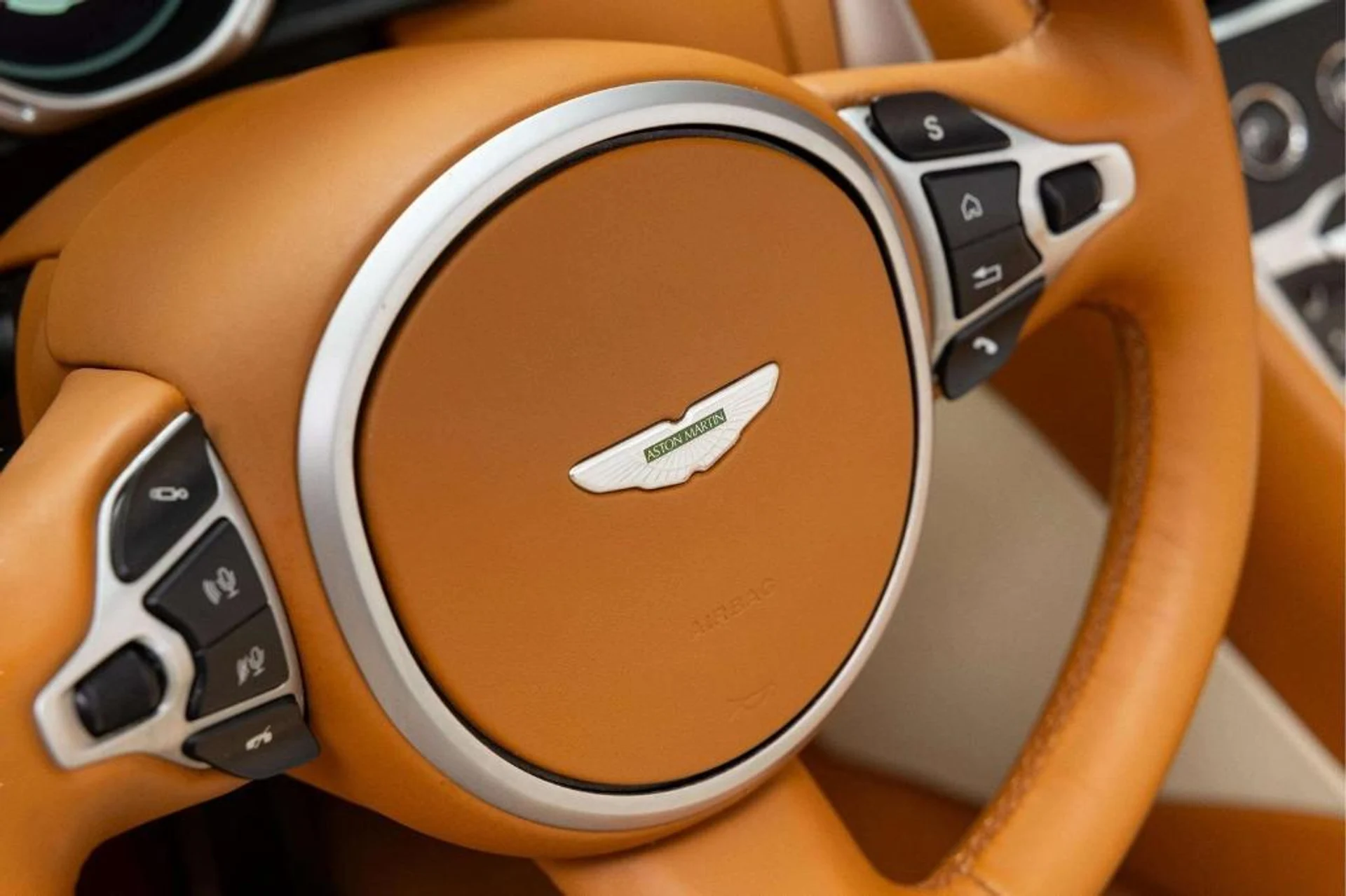 mph028_1445082851_ju_Mqf_M0m_Bjmi_SW_4_XB_Vn0hc_Ct_Pk_64eca1dab7