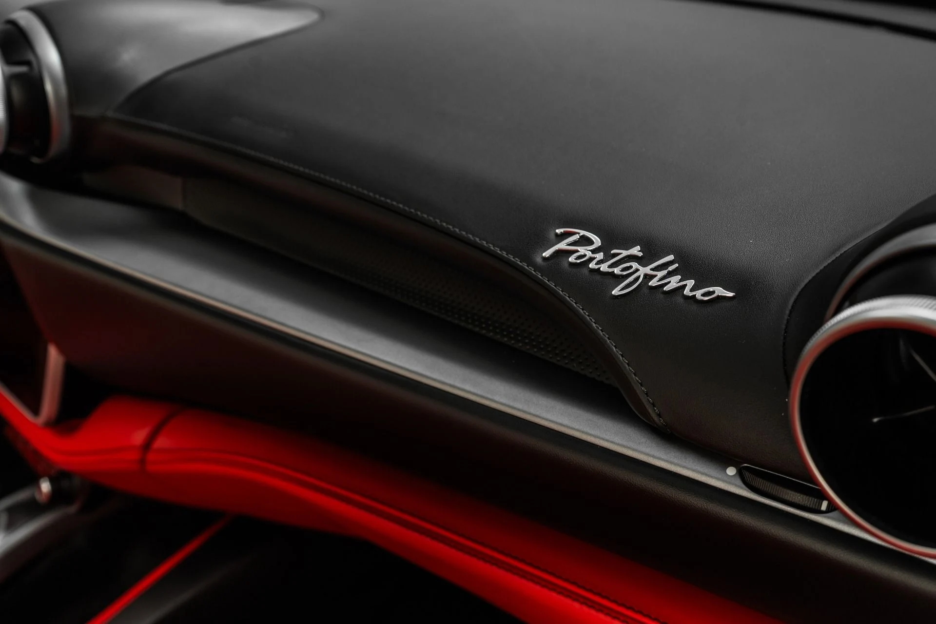 mph028_1448717980_Used_2020_Ferrari_Portofino_1759327354_b23f2310b2