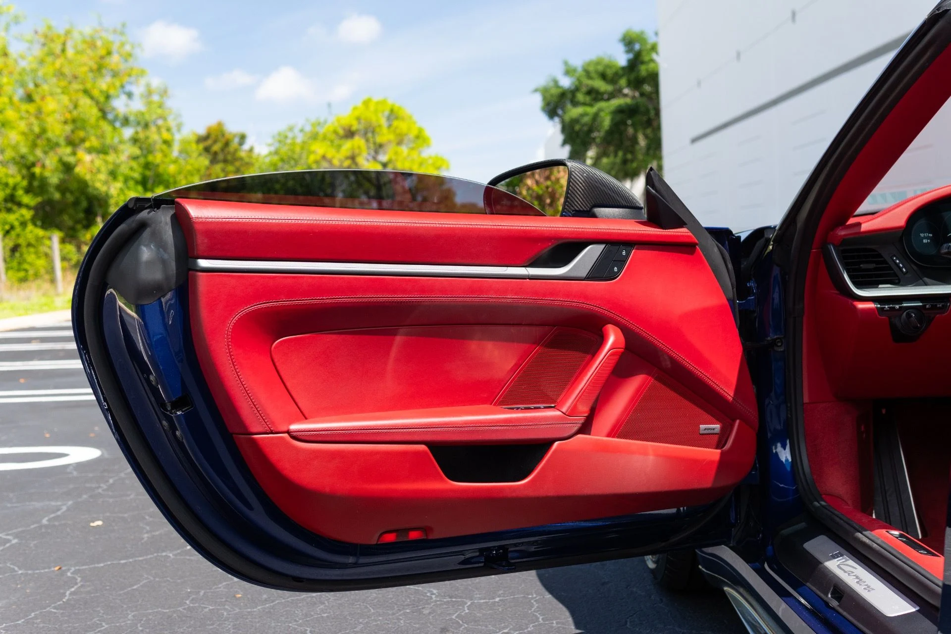 mph028_1452390686_Used_2021_Porsche_911_Carrera_1775497213_0f256f9e32