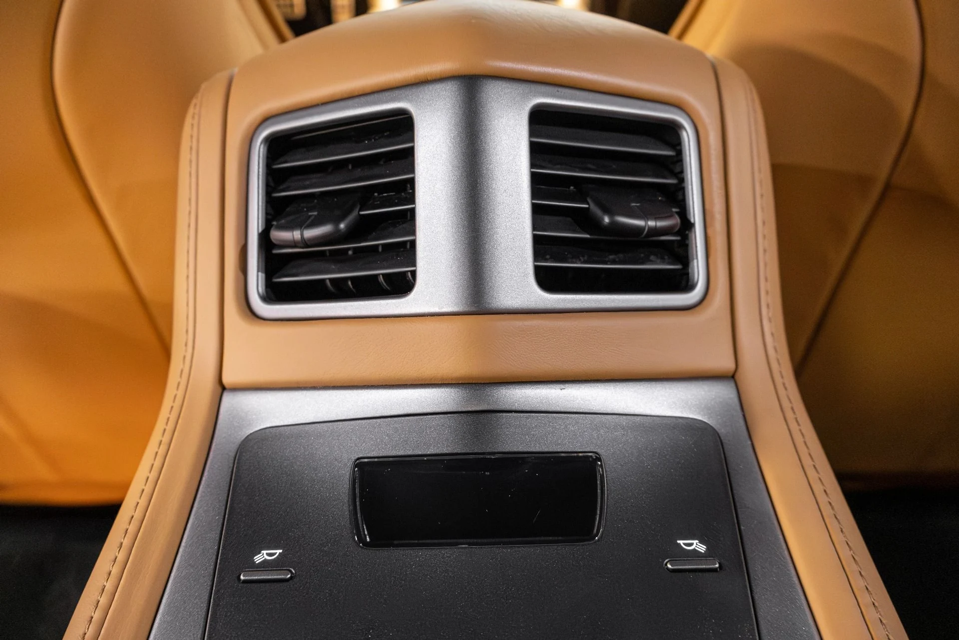 mph028_1460470717_Used_2016_Aston_Martin_Rapide_S_1767648441_f6e449a321