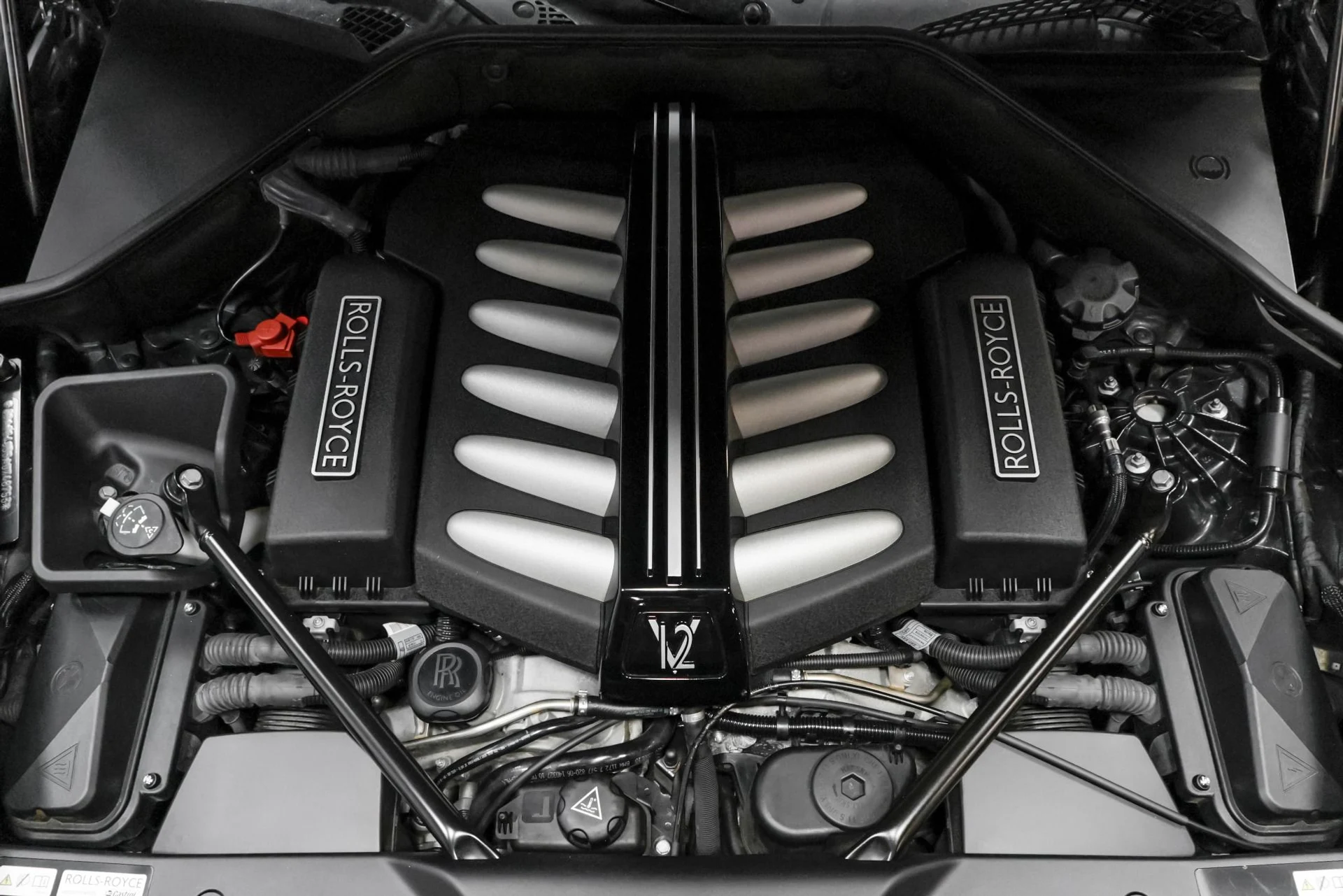 mph028_1461310866_Used_2010_Rolls_Royce_Ghost_1762979207_18abaea403