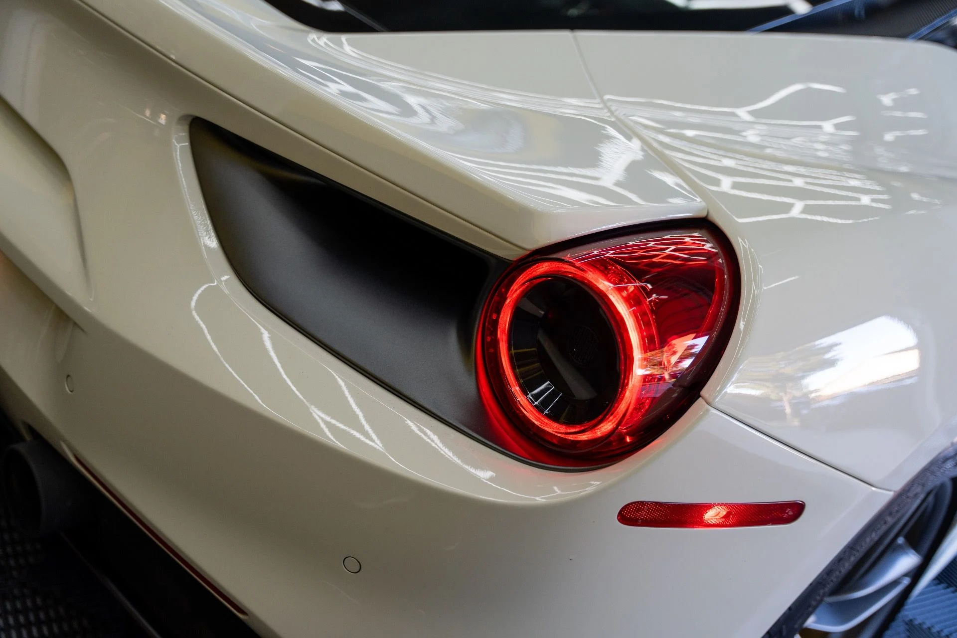 mph028_1462427163_Used_2016_Ferrari_488_GTB_1792438951_7d0e79bb83