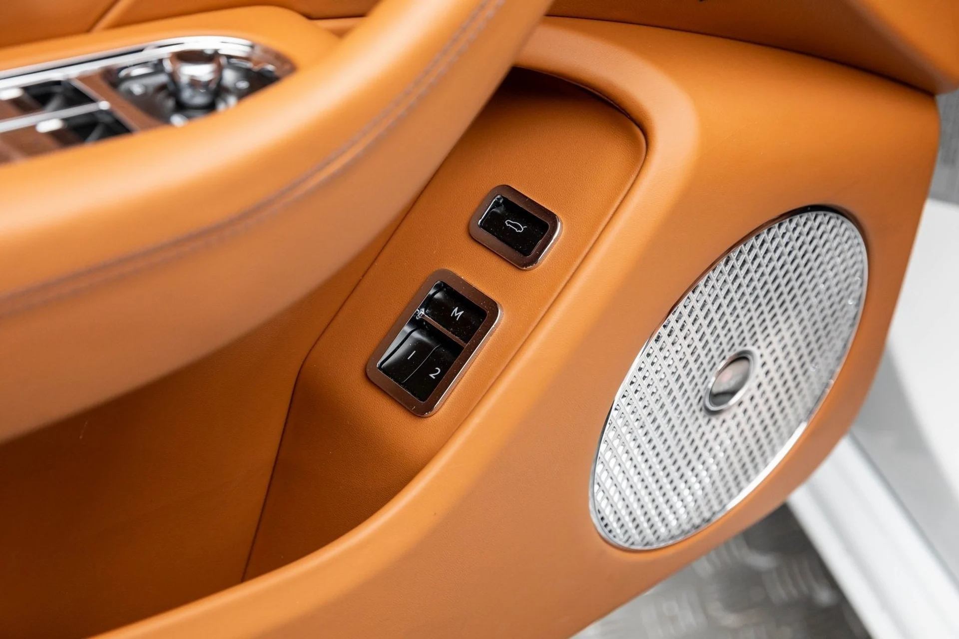 mph028_1470446563_29_6175fb0594